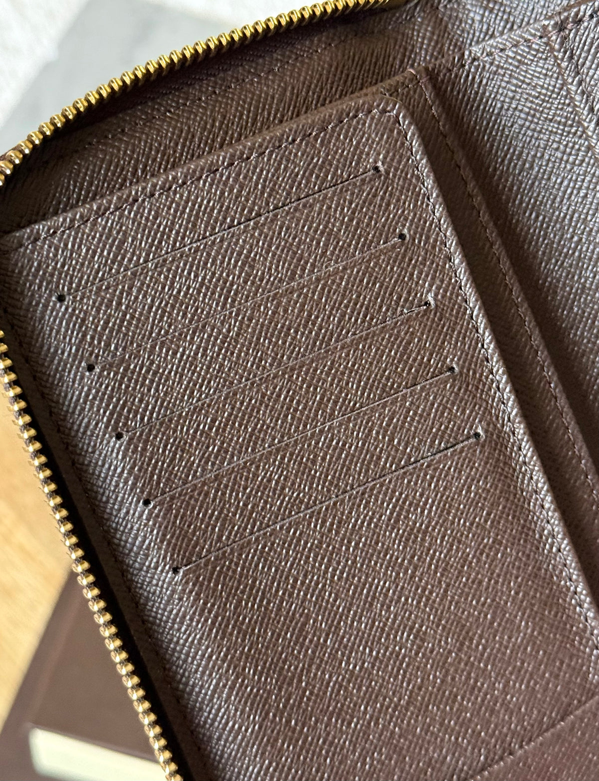LV Zippy Compact Wallet DE
