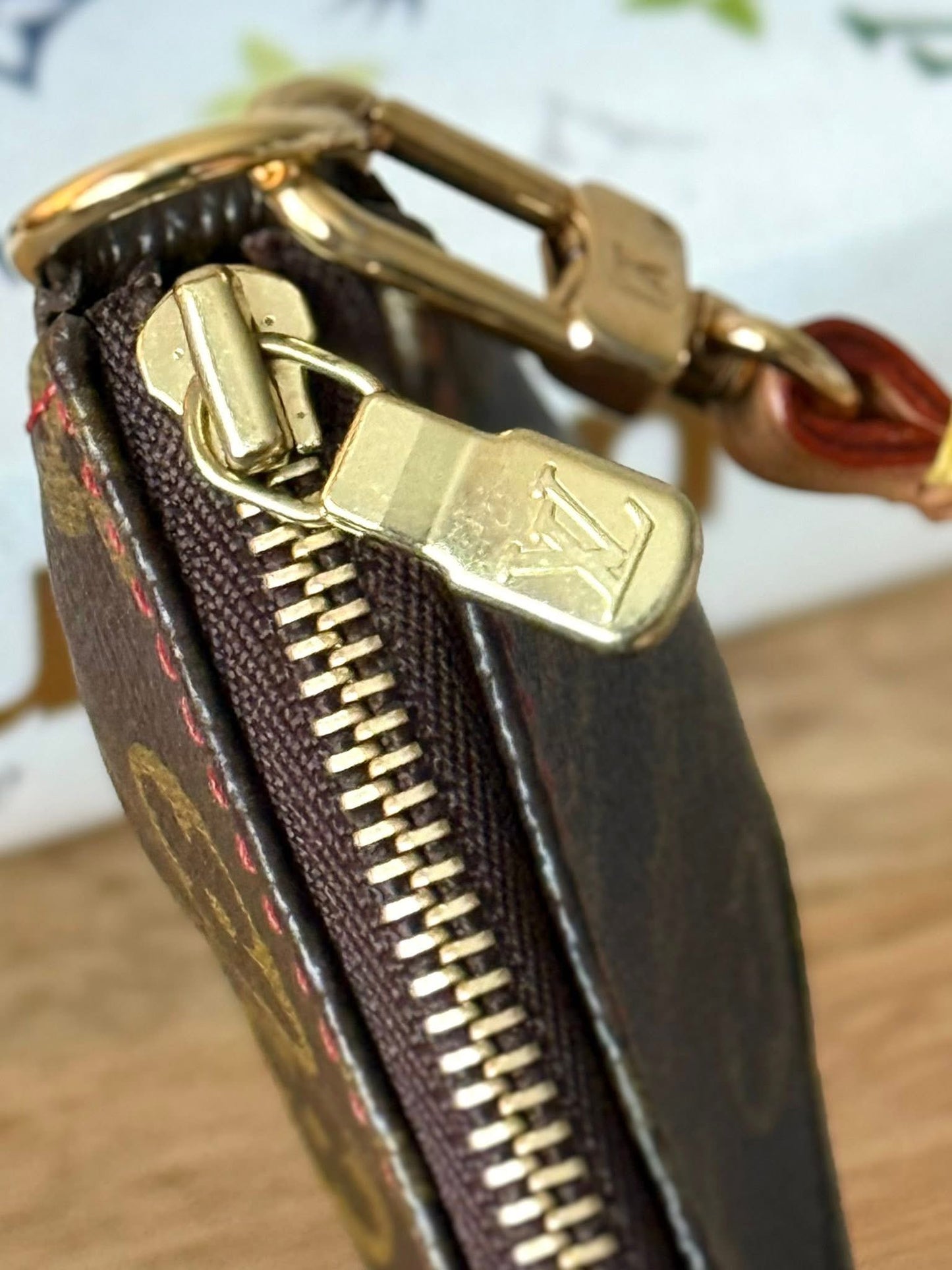 LV Pochette Accesoires Cerise