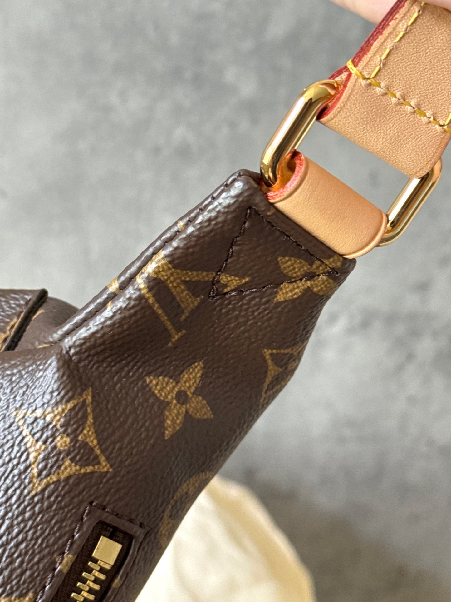 LV Bumbag MM Monogram