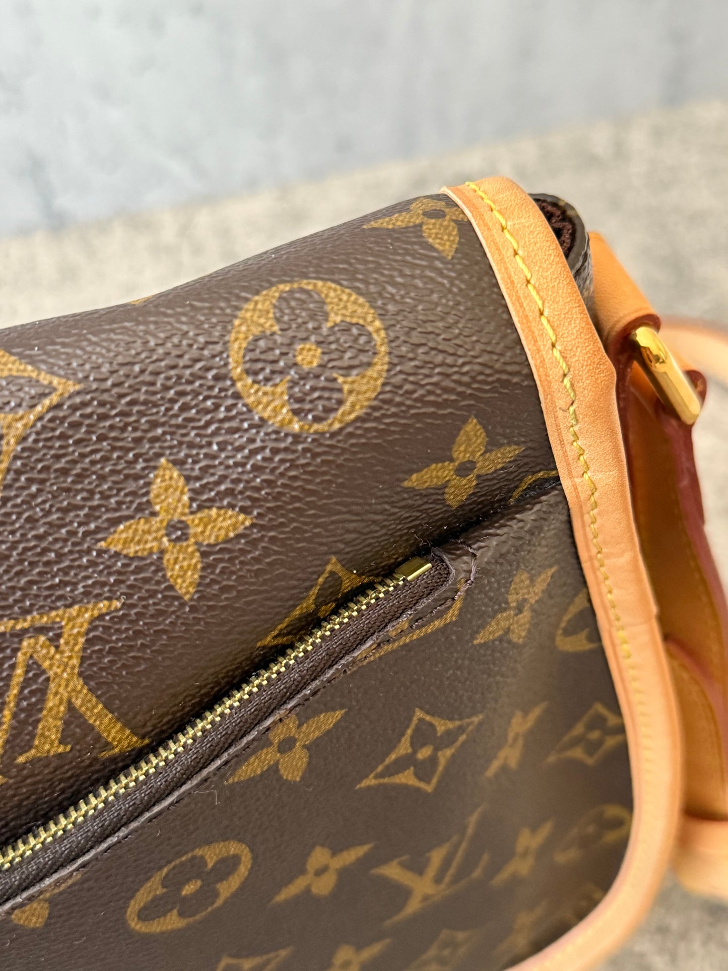 LV Menilmontant MM