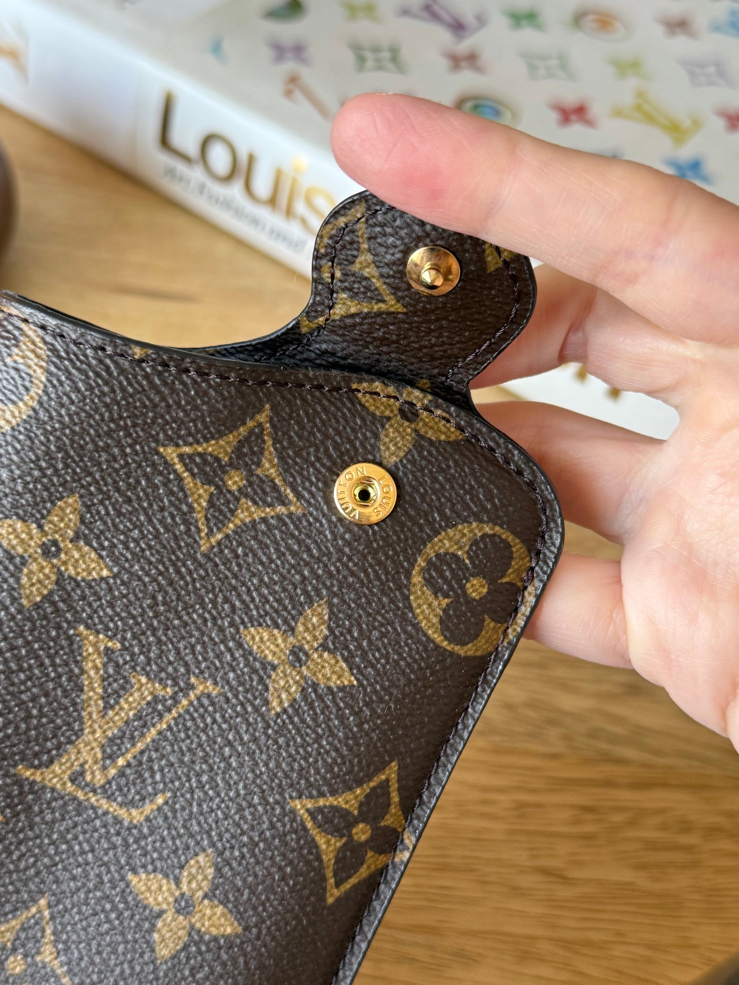 LV Etui MM sunglasses case