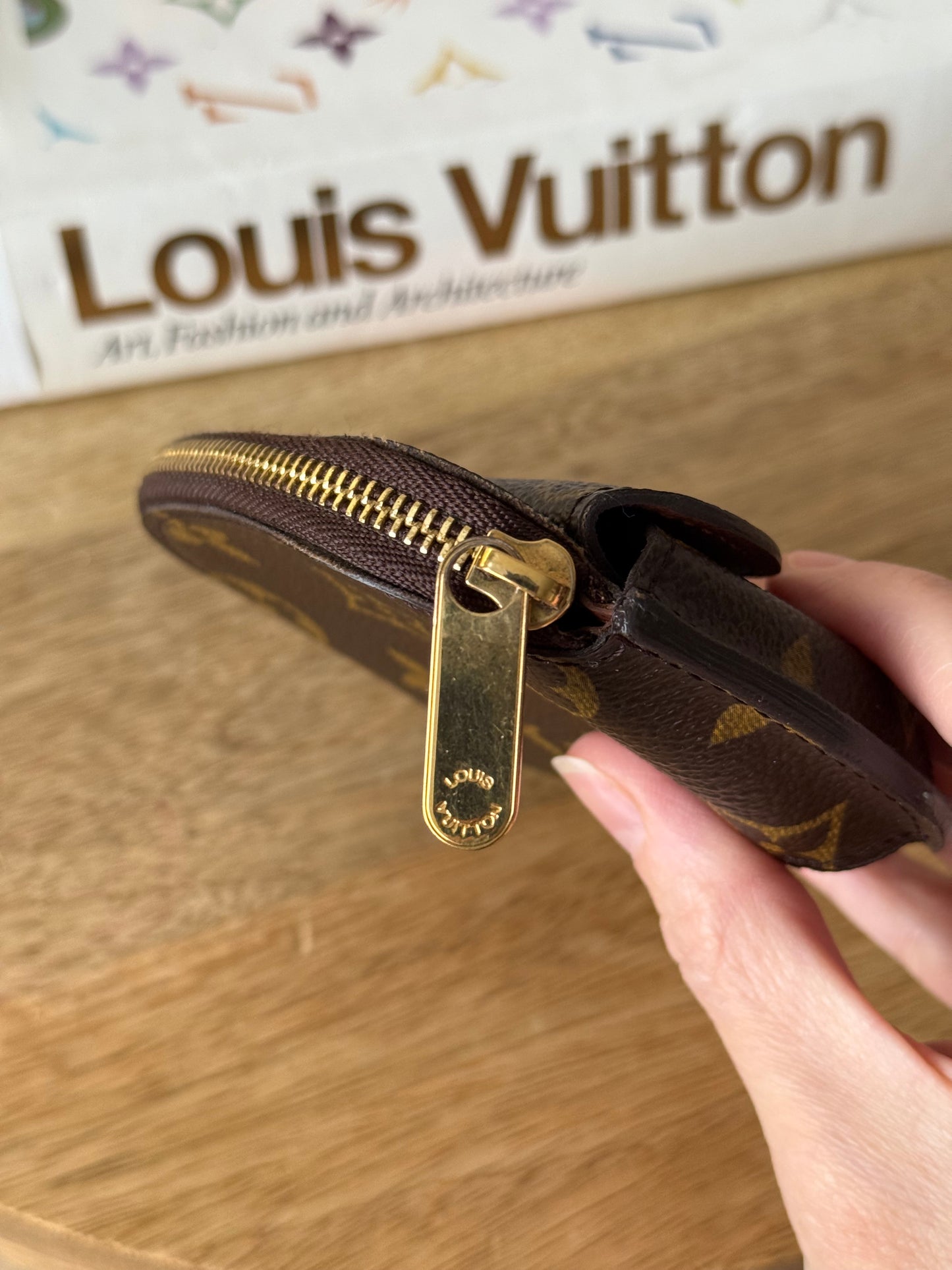 LV Schilling Pouch