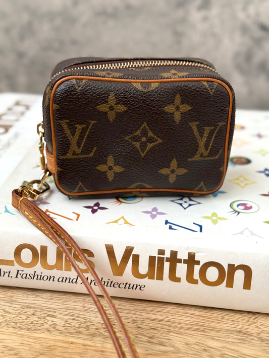 LV Wapity Pouch