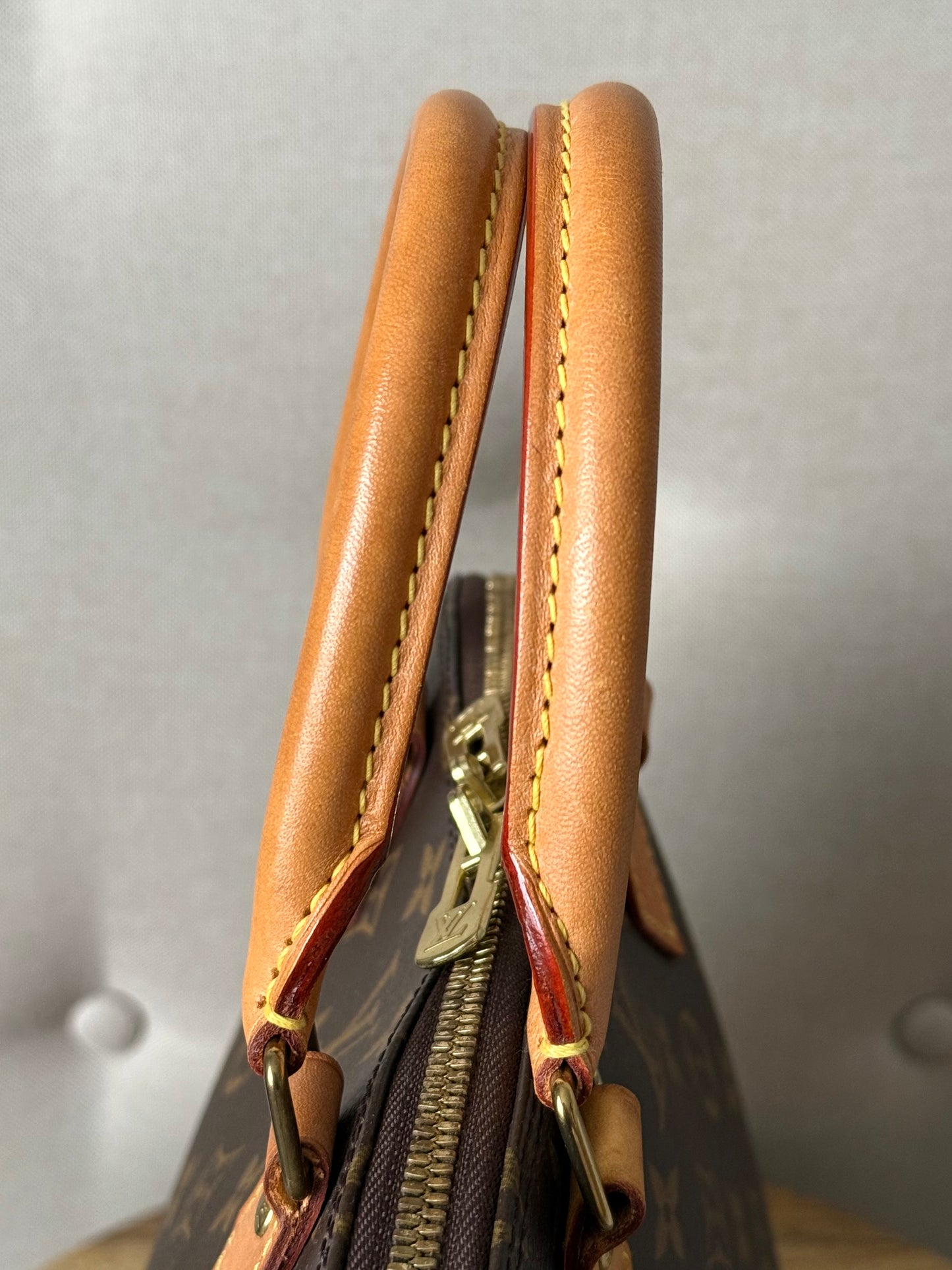 Alma MM handbag