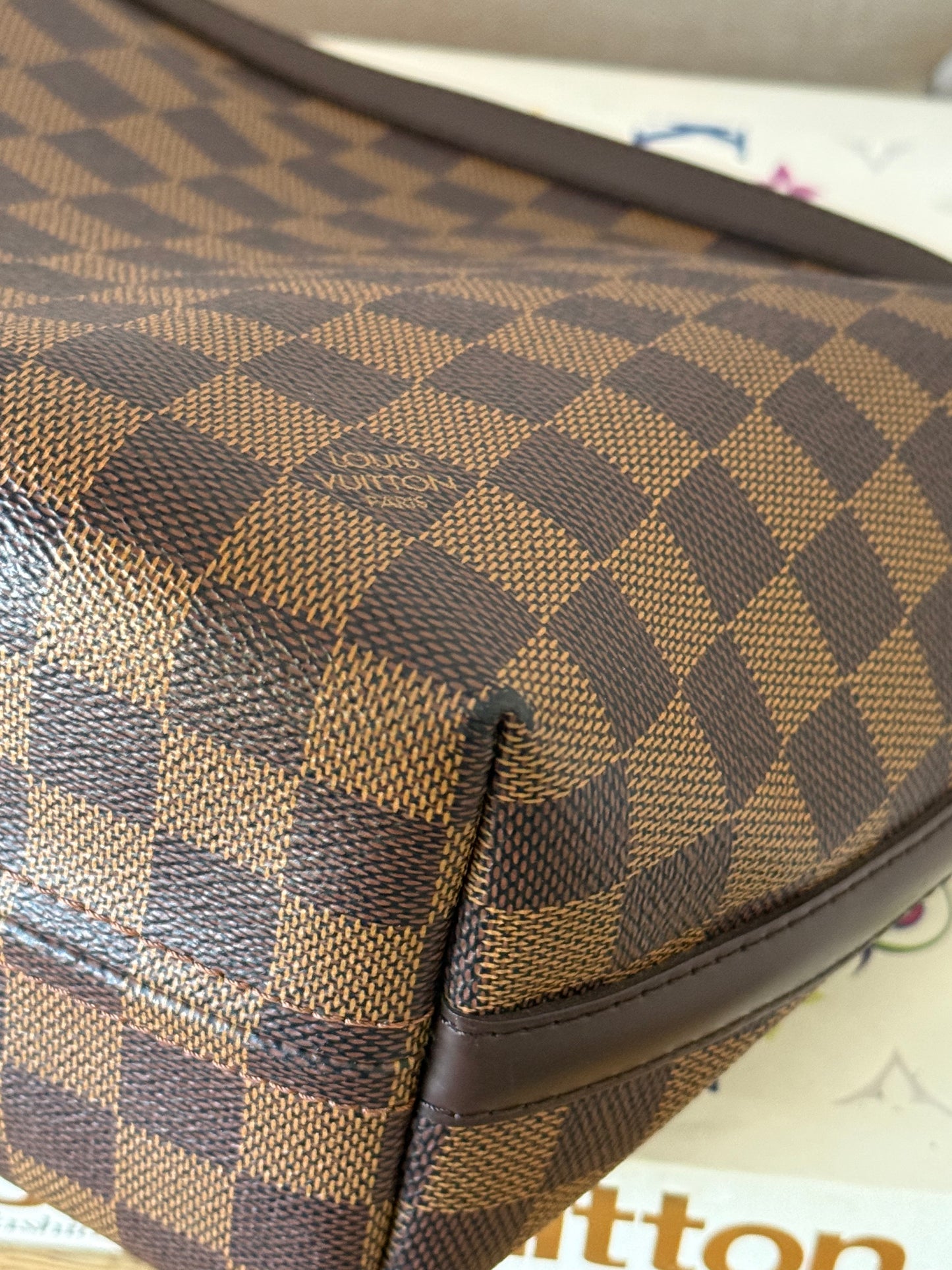 LV Illovo MM Bag