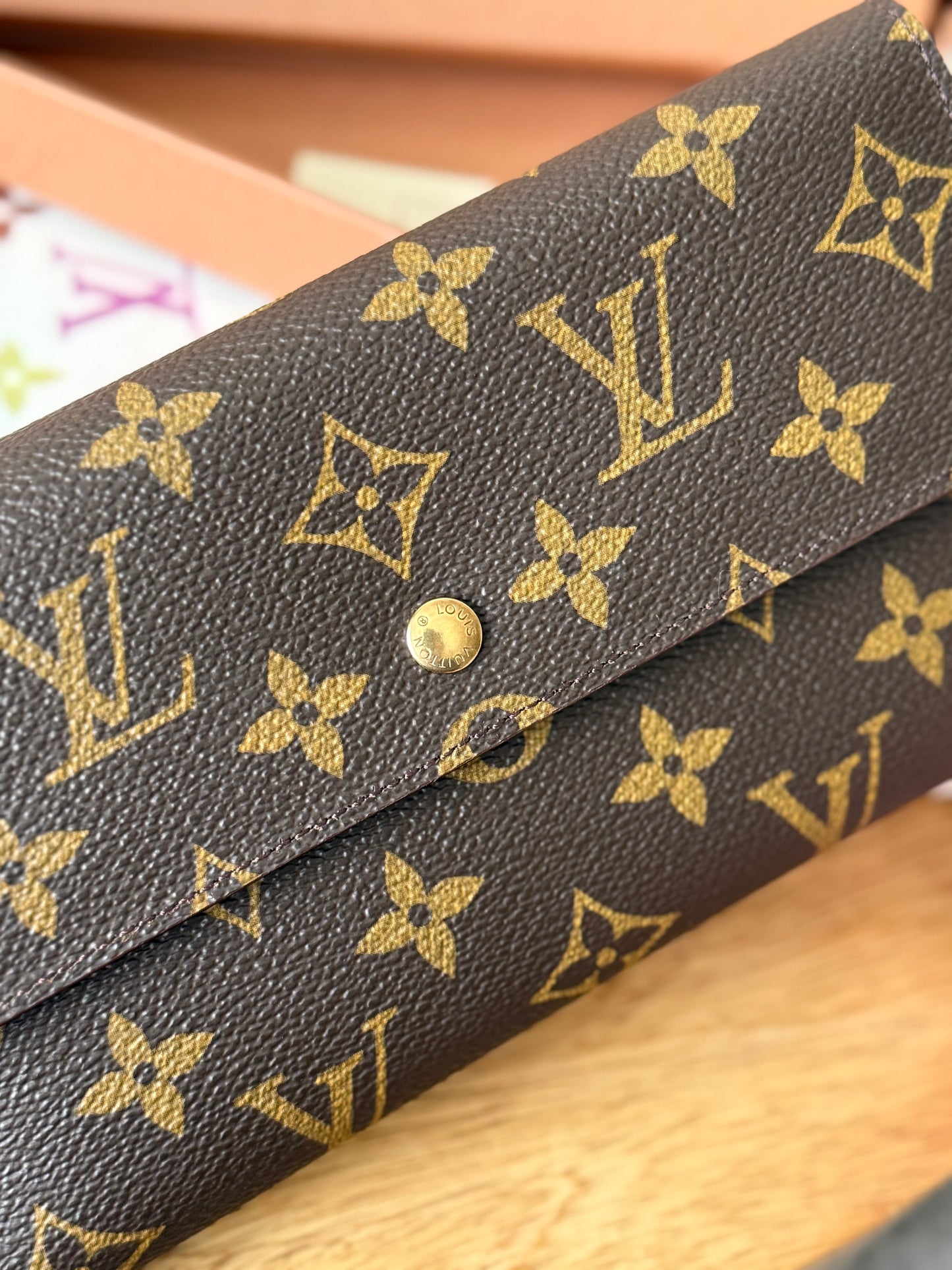 LV International trifold wallet