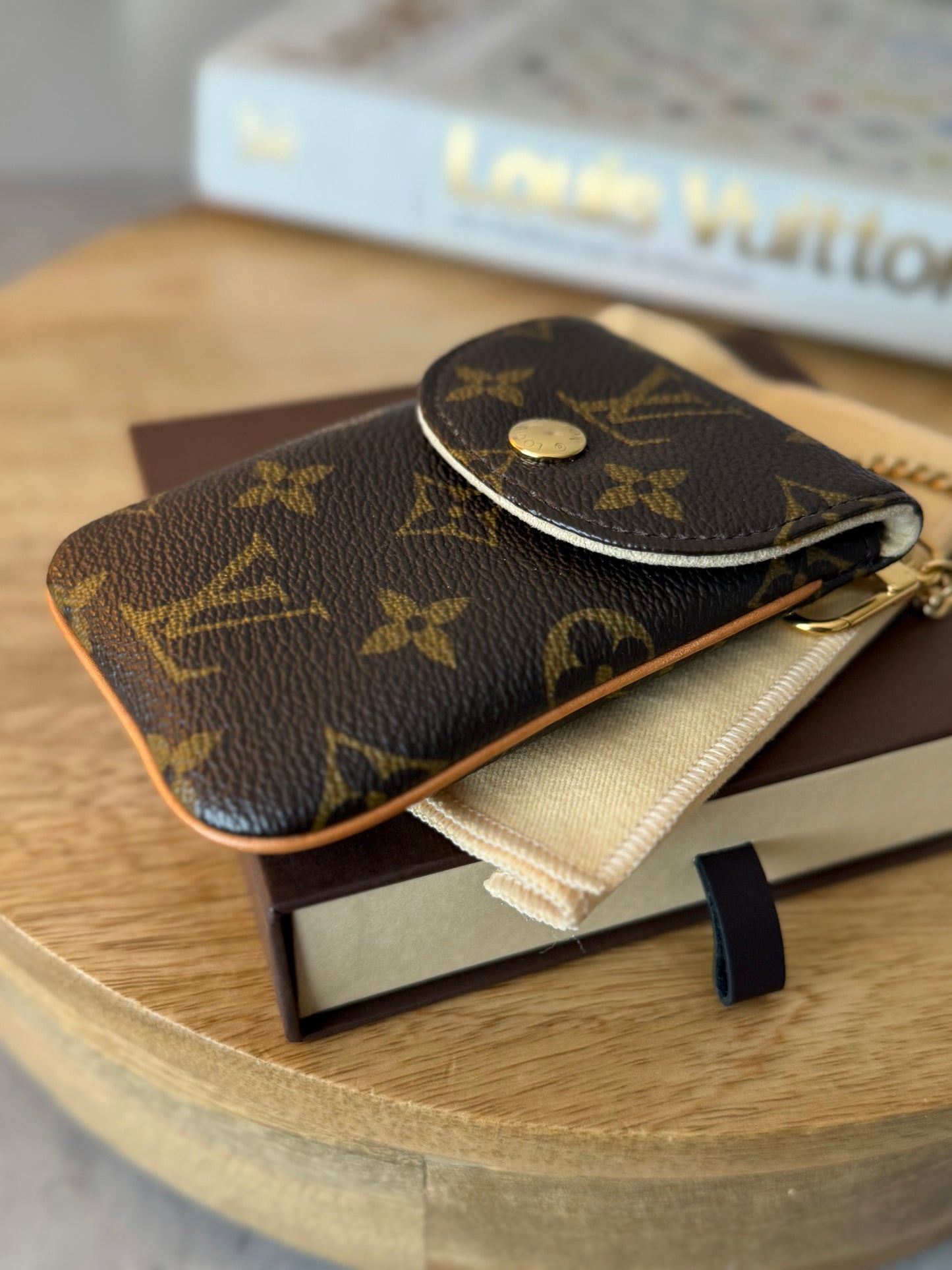 LV Etui MM Phone Case