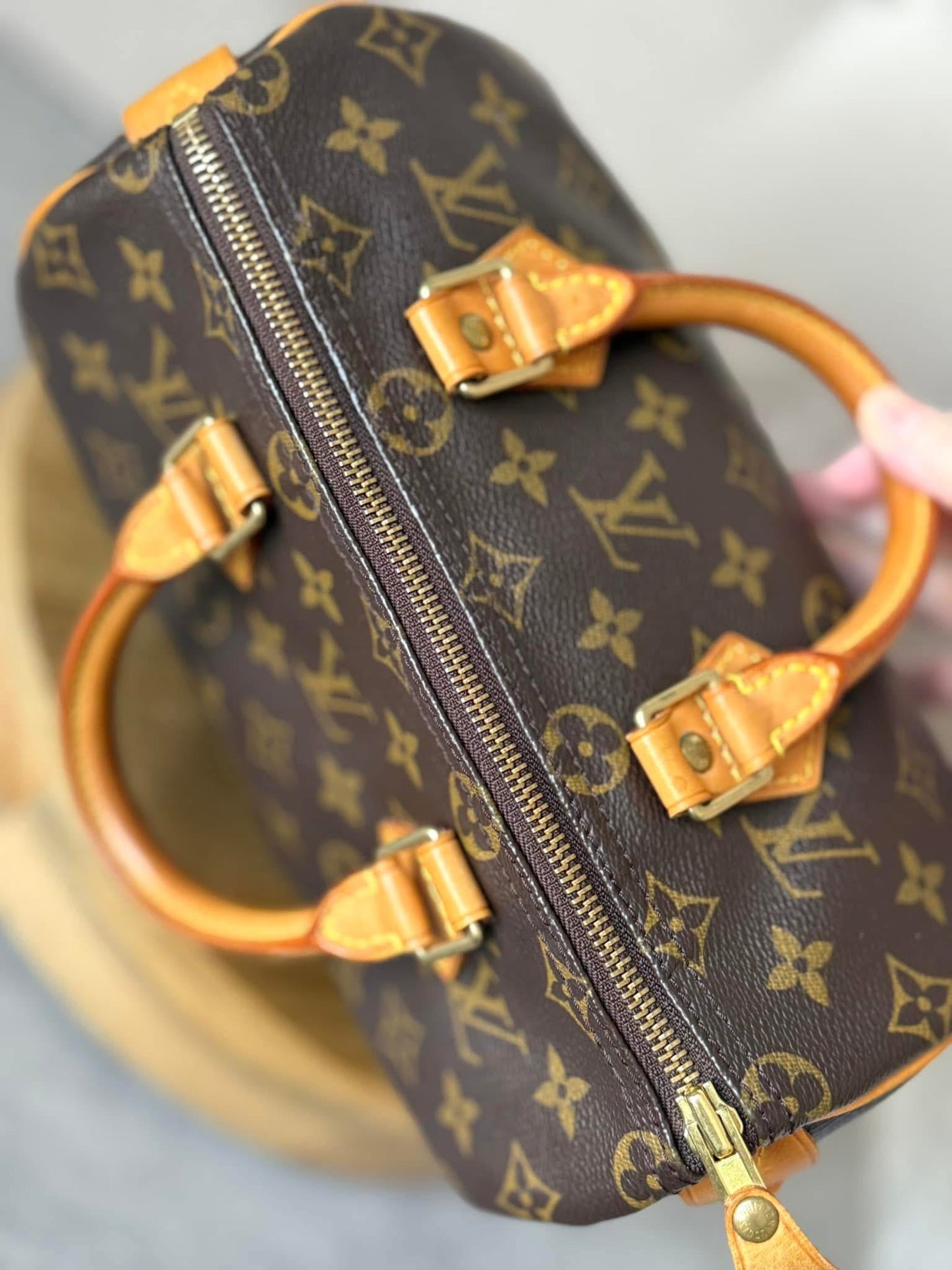 LV Speedy 25
