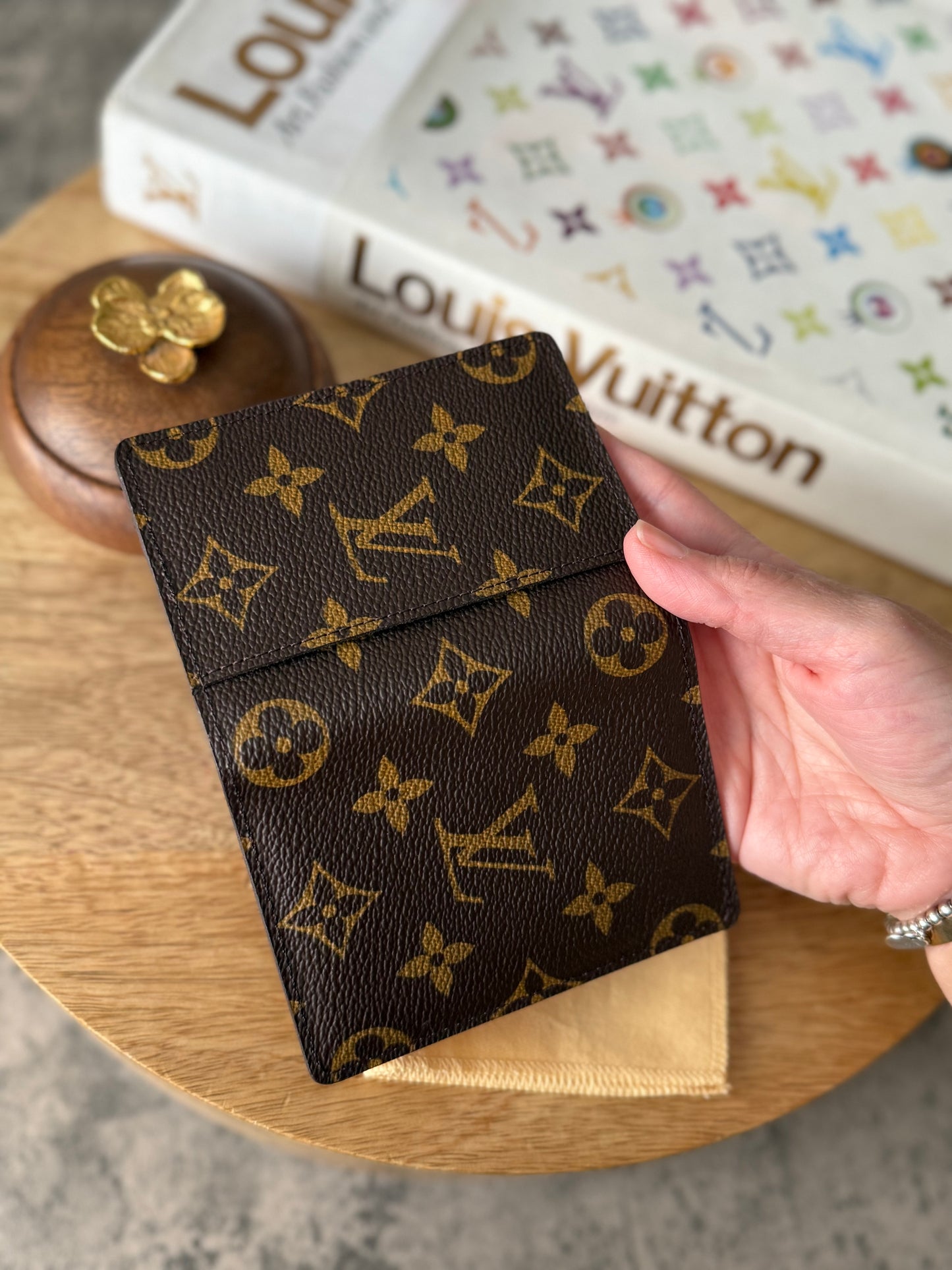 LV Pocket organizer