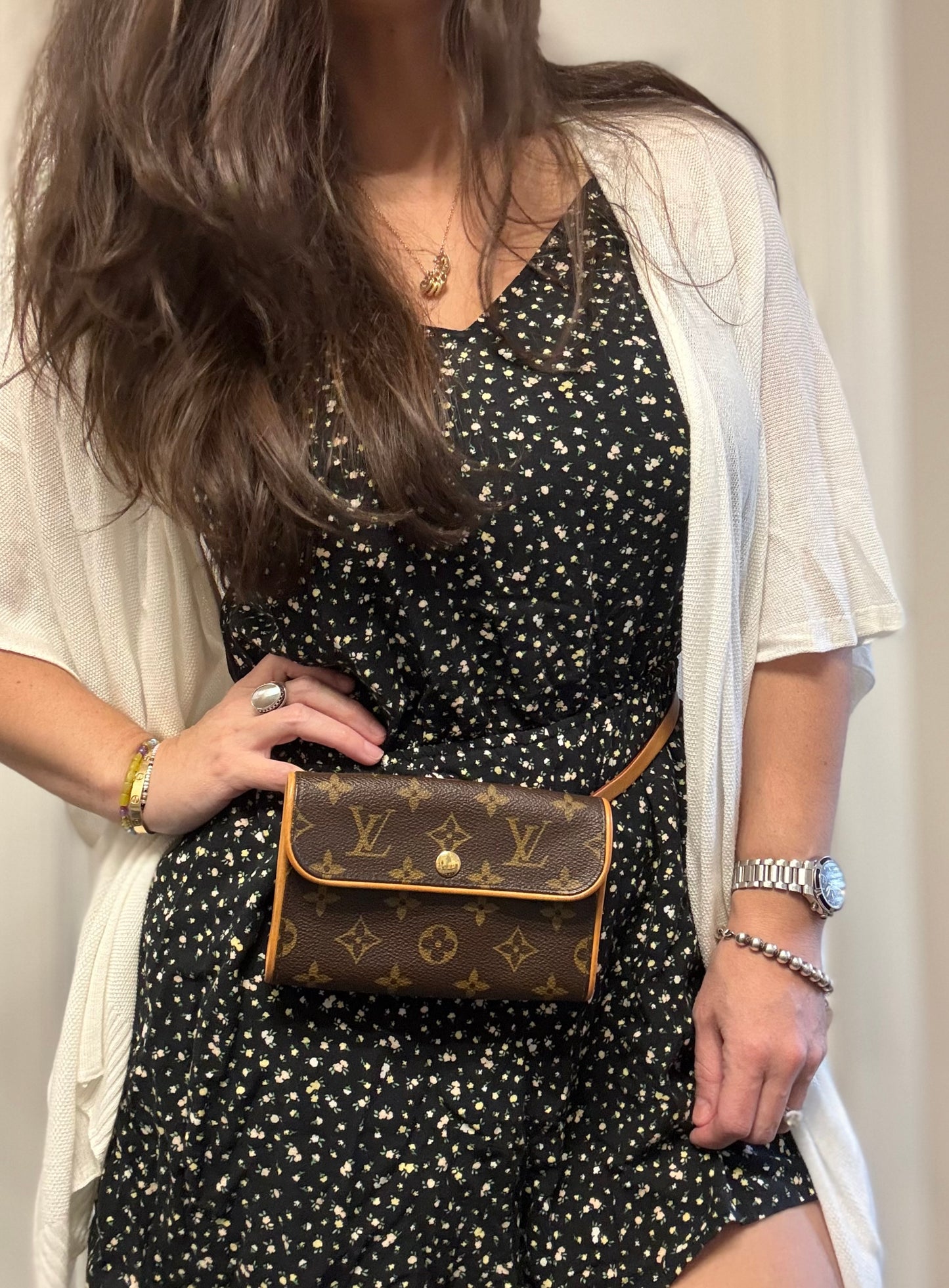 LV Pochette Florentine
