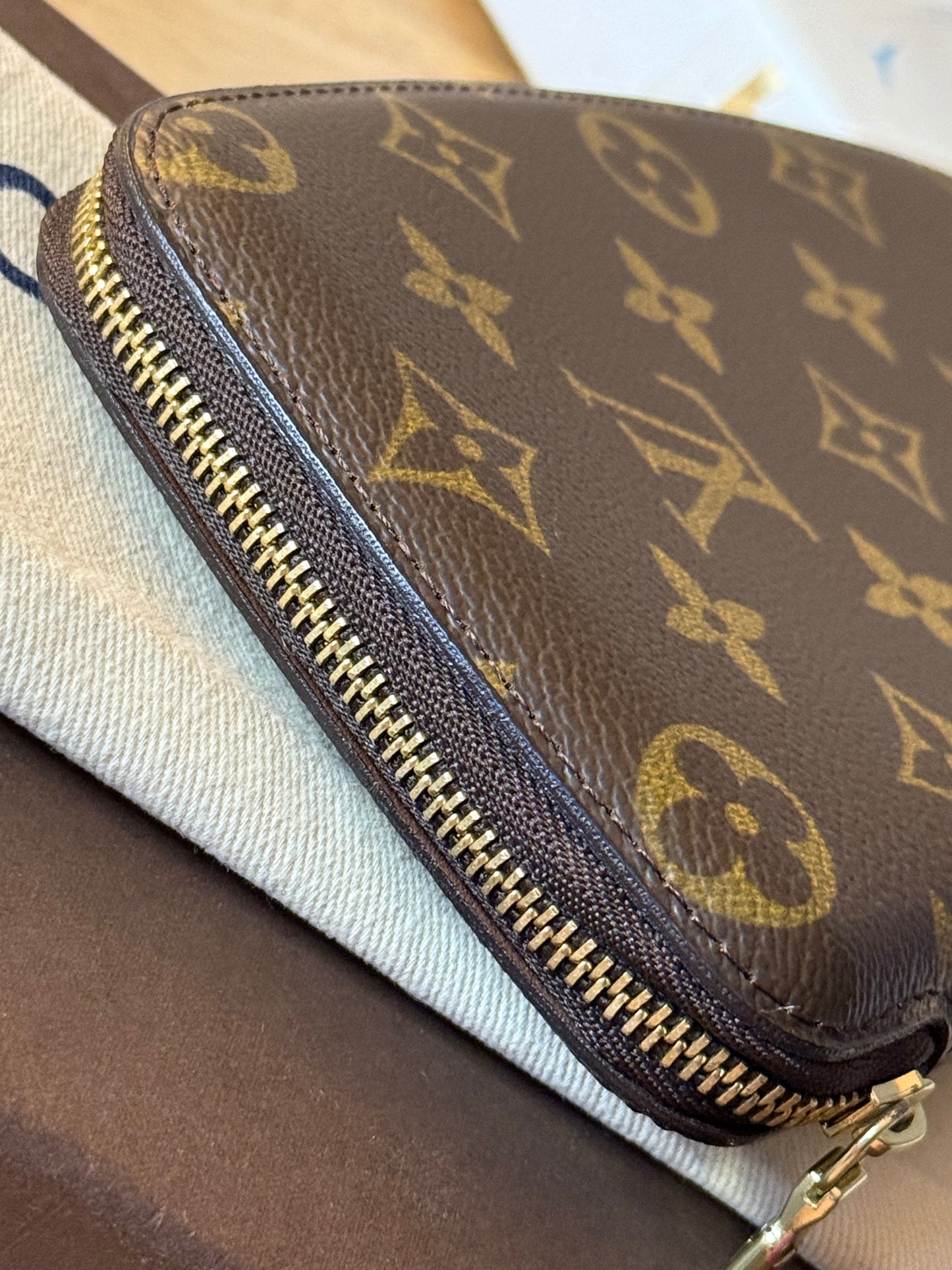 LV Geode Wallet