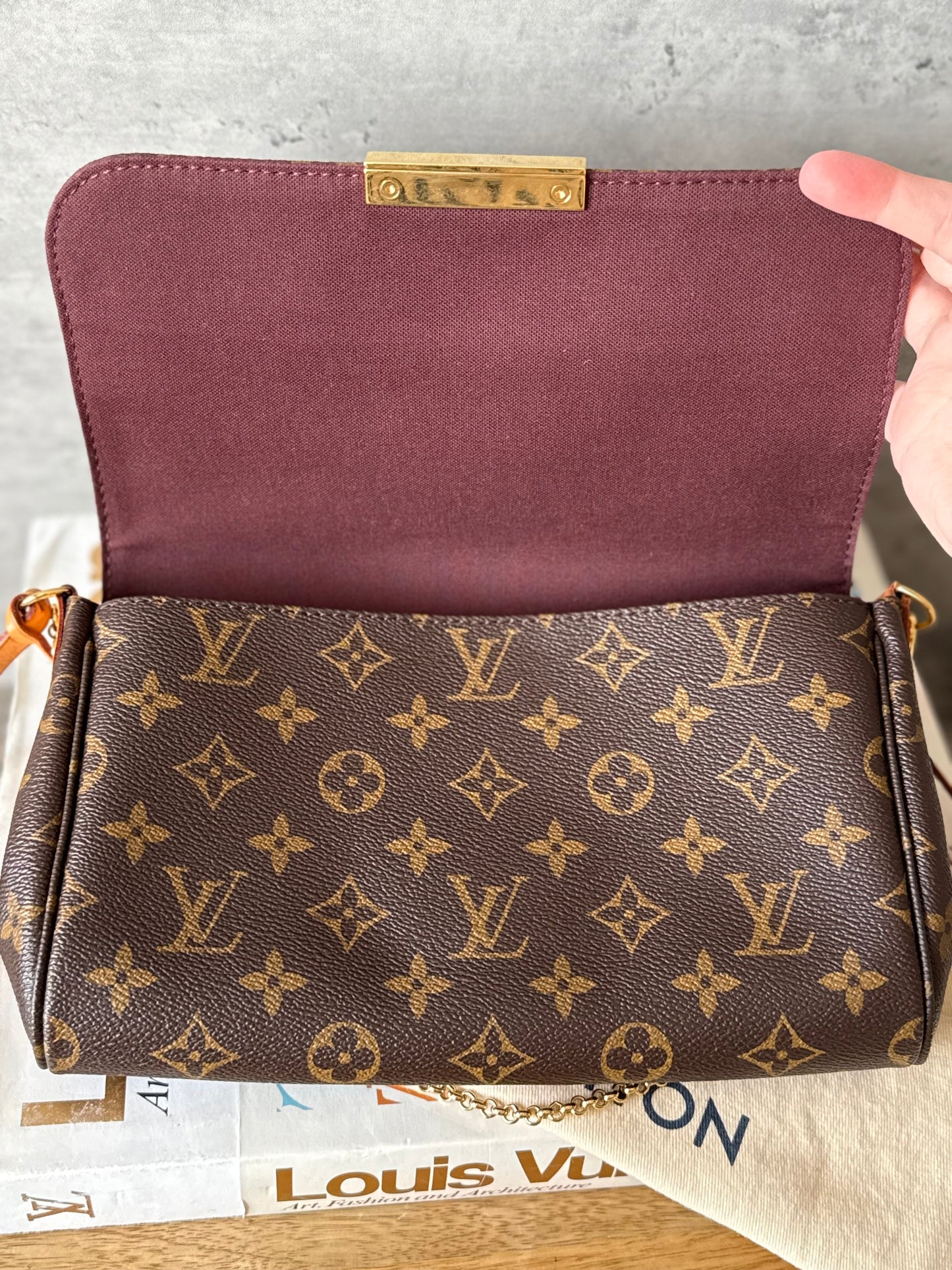 LV Favorite MM monogram