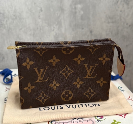 LV Toiletry 15 Monogram