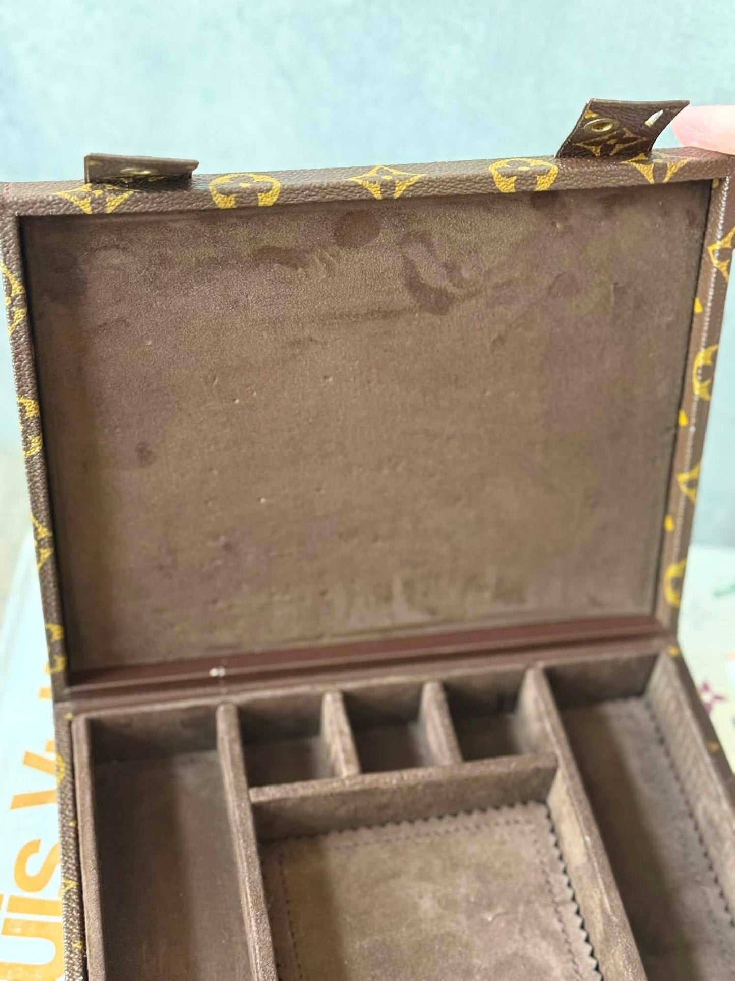 LV Bijoux Vintage Jewelry Case