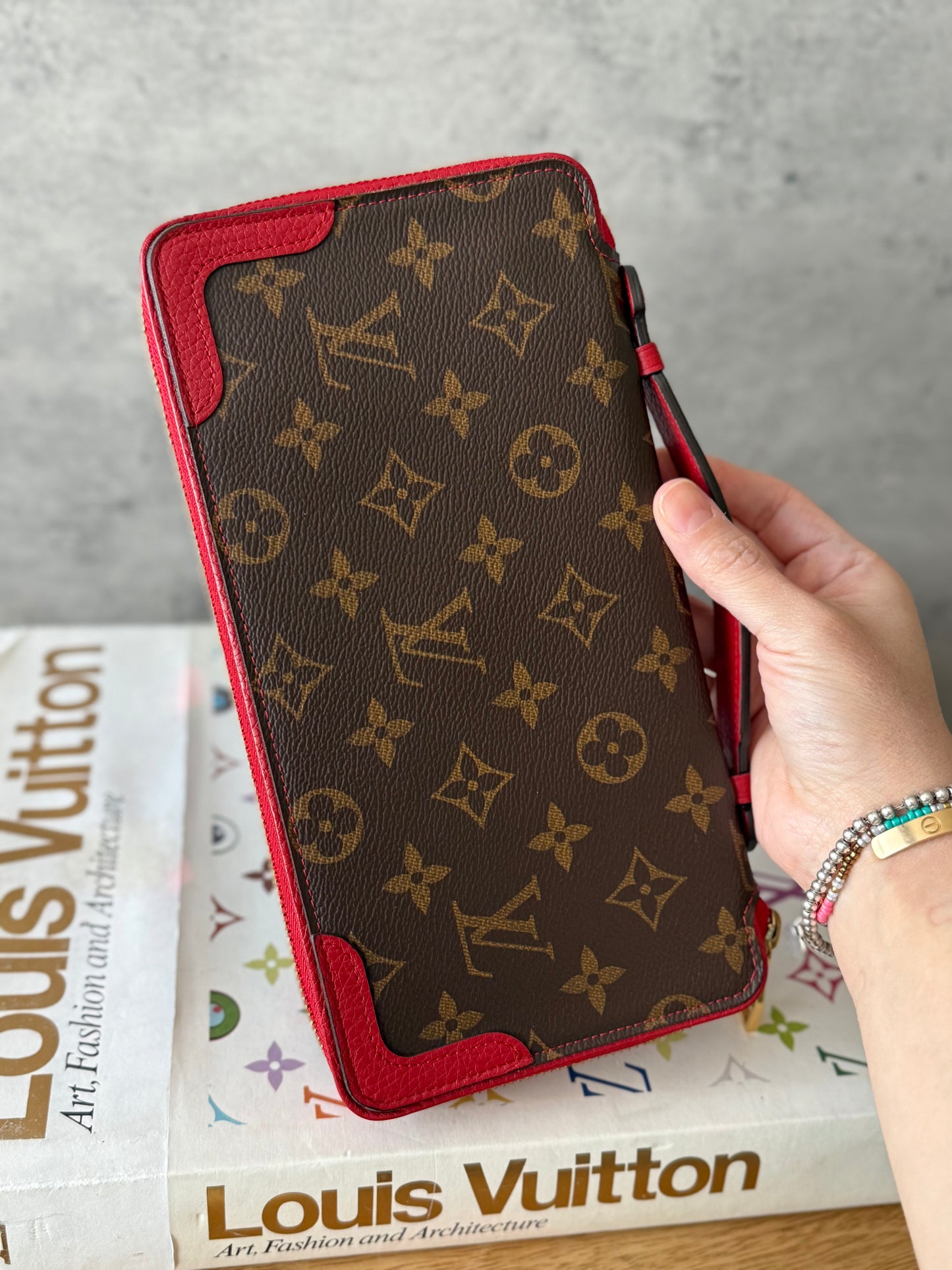 LV Cerise Daily organizer