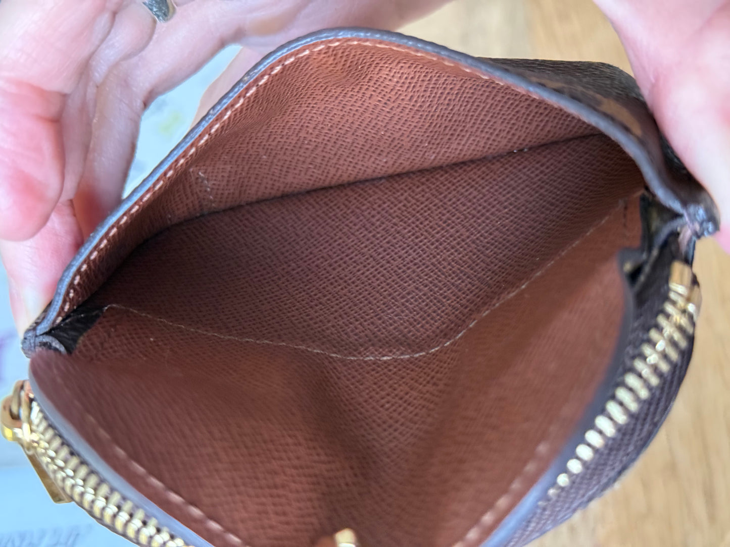 LV Schilling Pouch