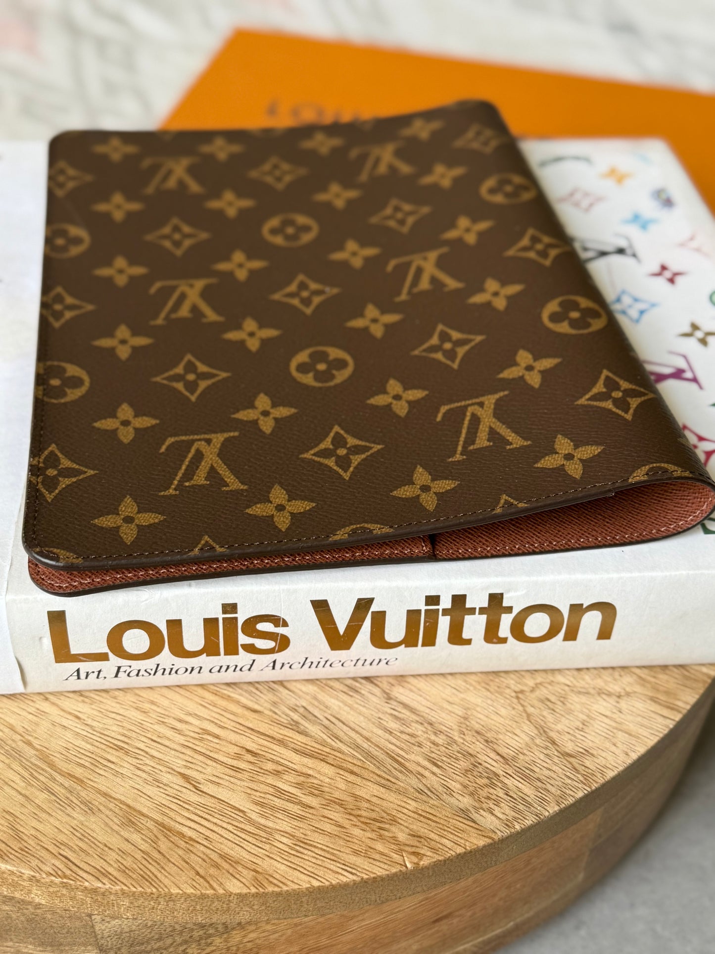 LV Desk Agenda Monogram