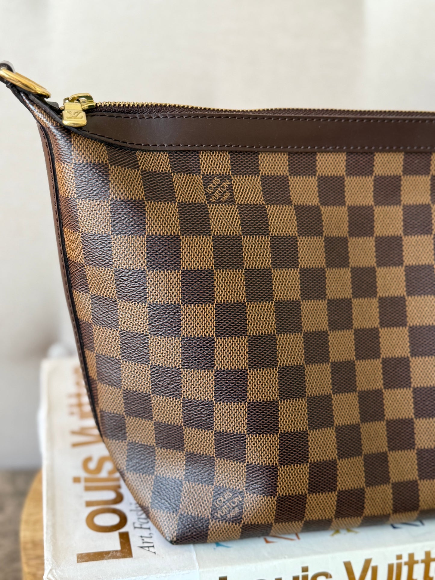 LV Illovo MM Bag