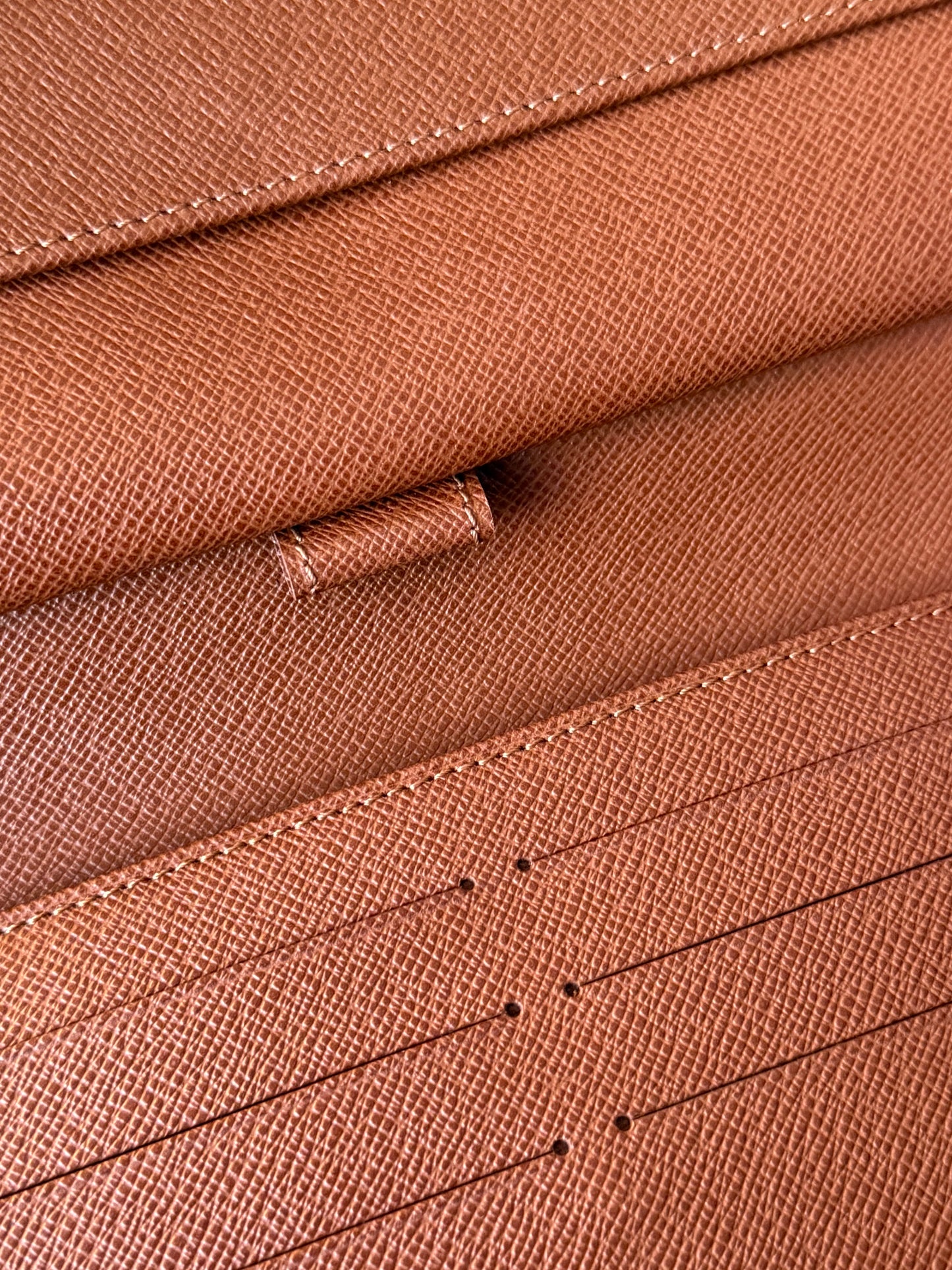 LV International Wallet