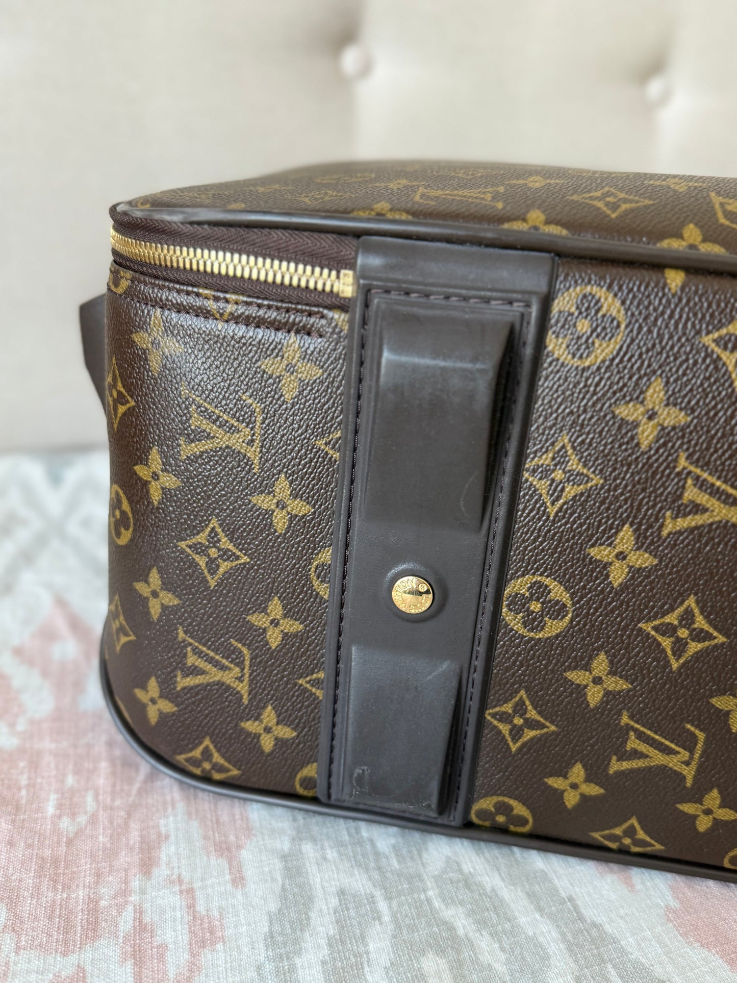 LV Pegase 55 Rolling Luggage