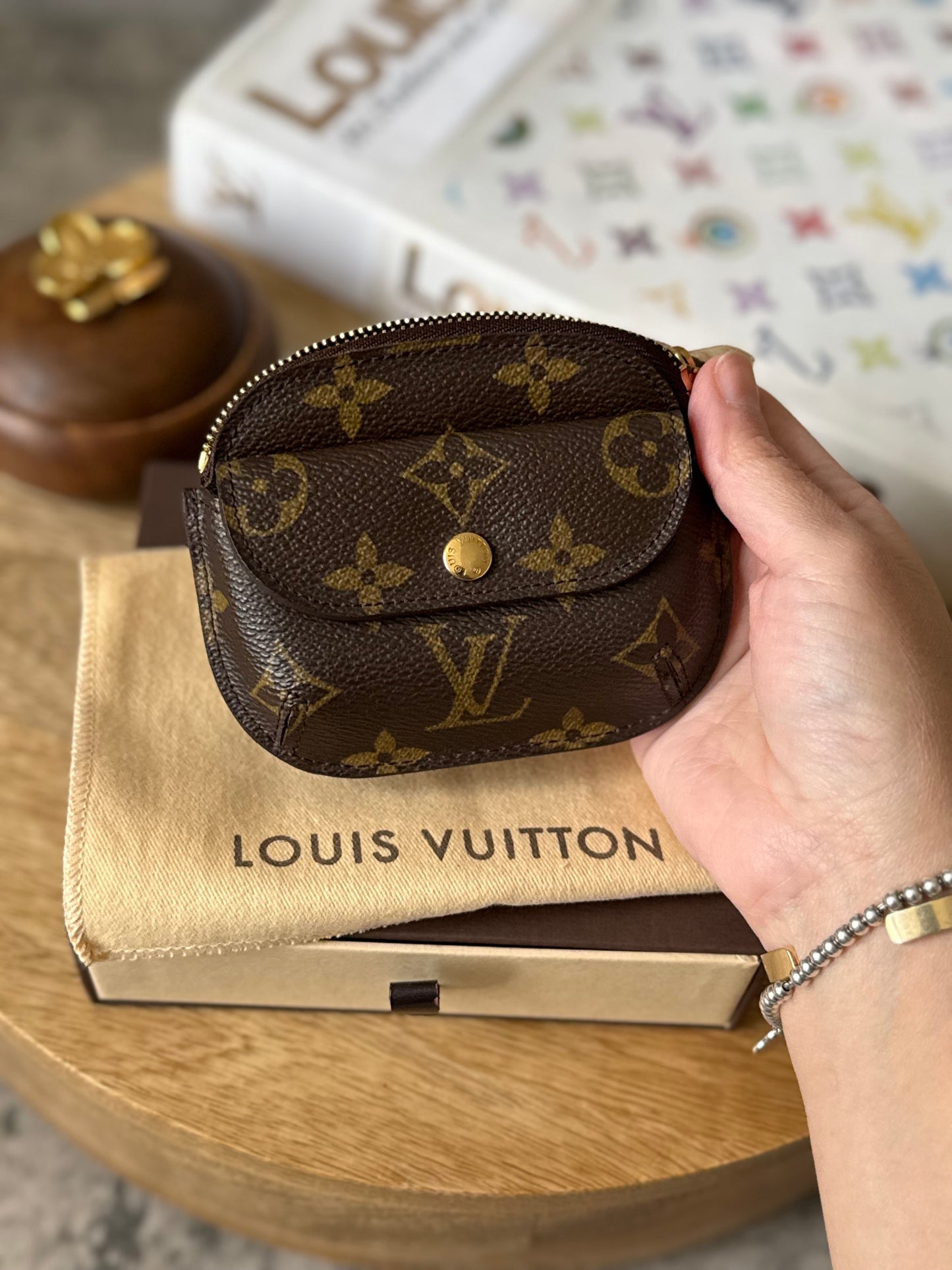 LV Schilling Coin Pouch