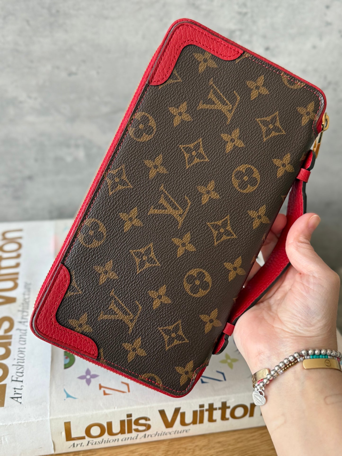 LV Cerise Daily organizer