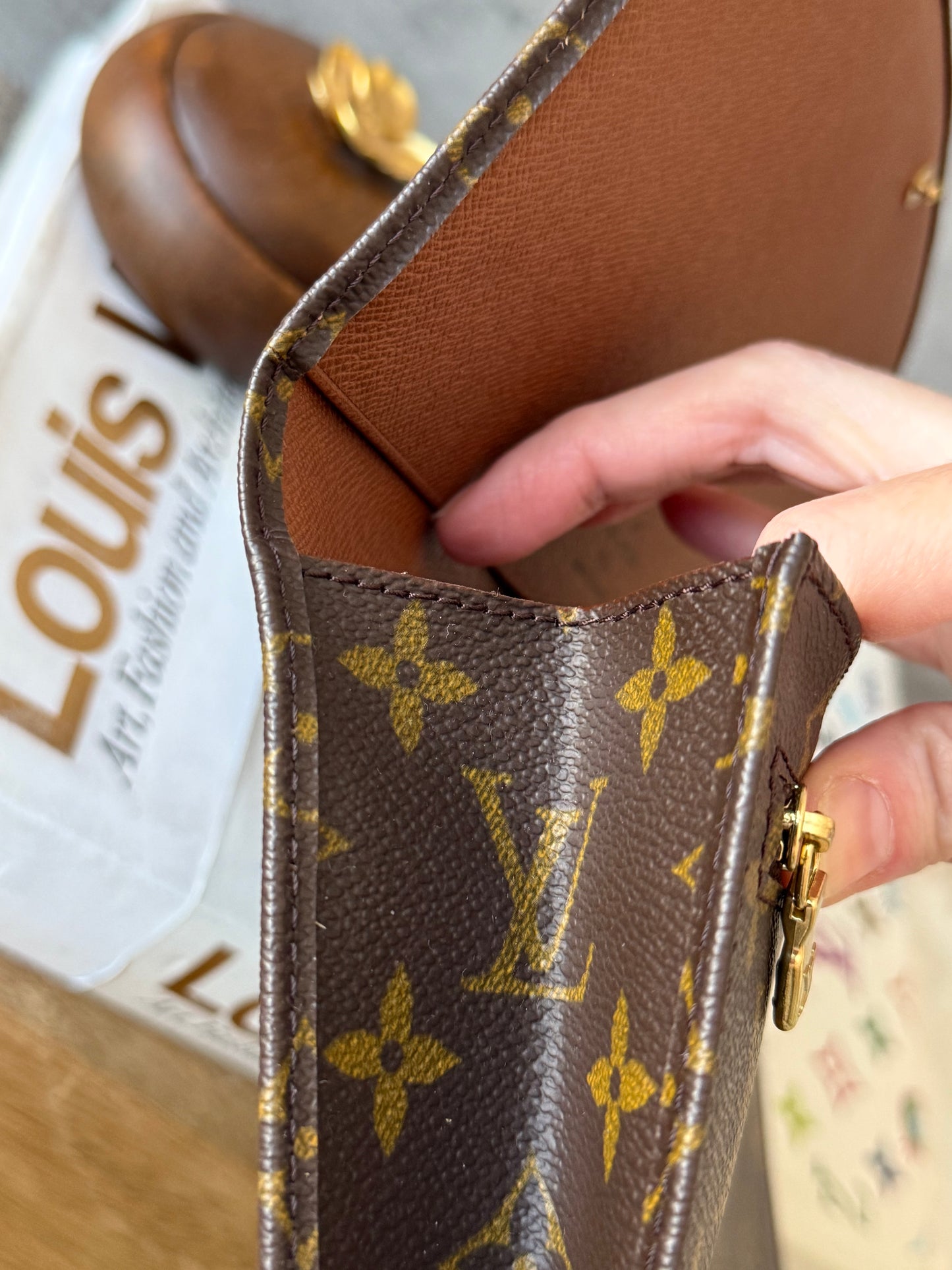 LV Rabat 23 Clutch