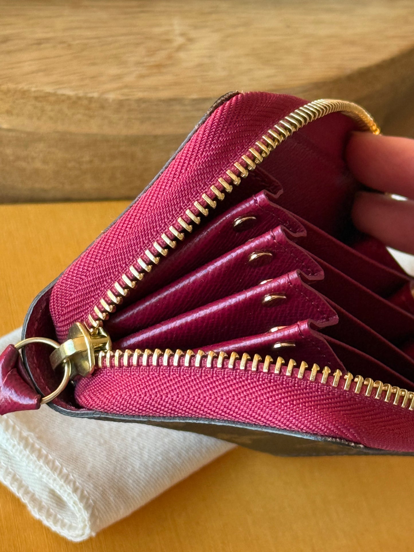 LV Multicarte in Fuchsia