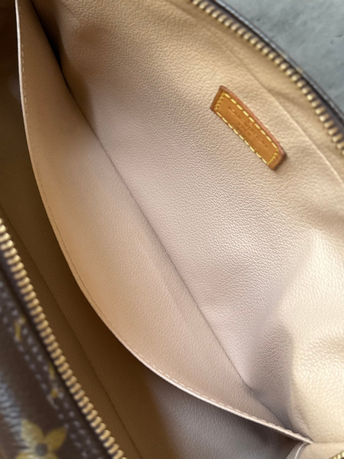 LV Trousse 28 Monogram