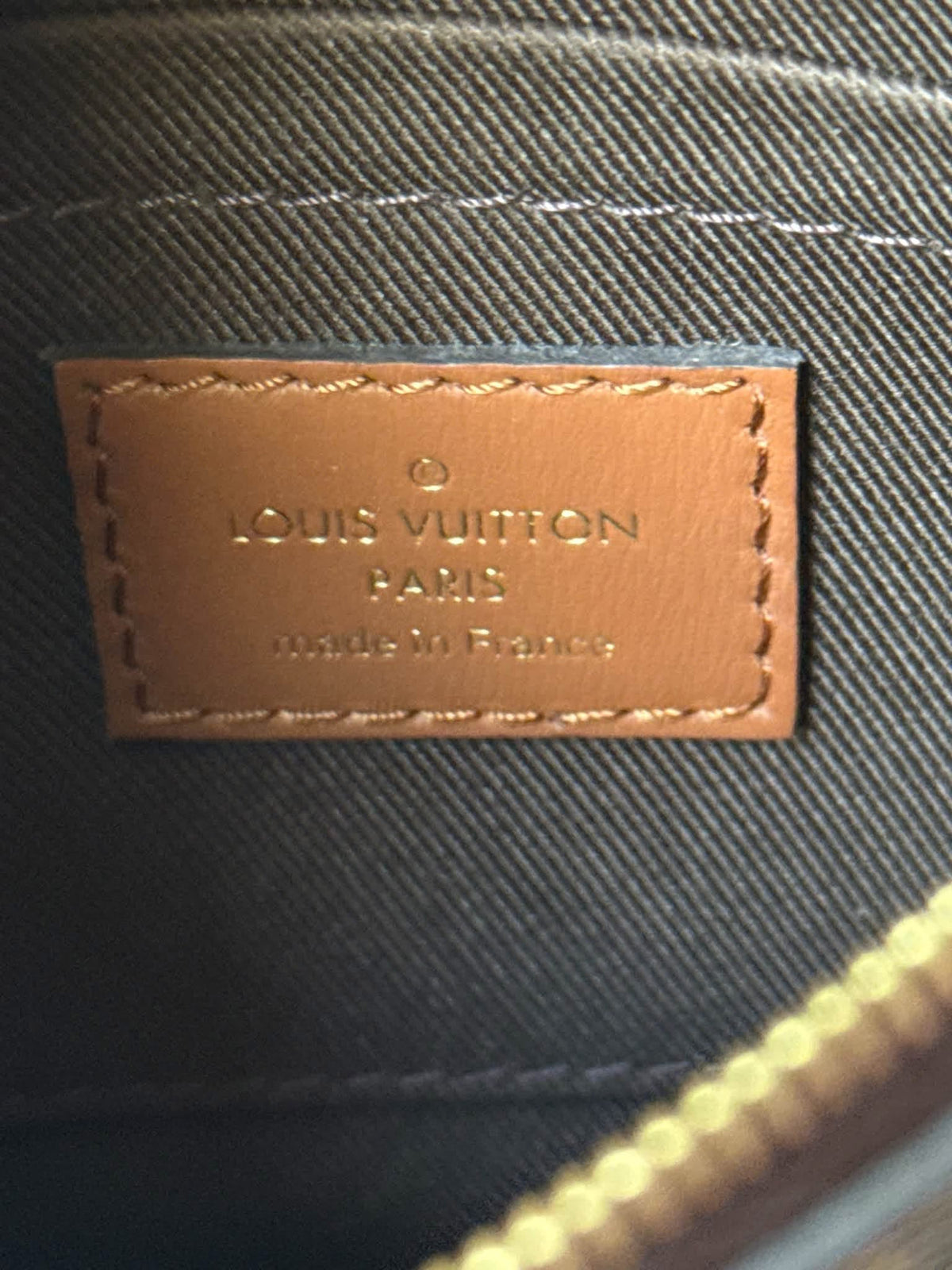 LV Loop Hobo GM Pouch
