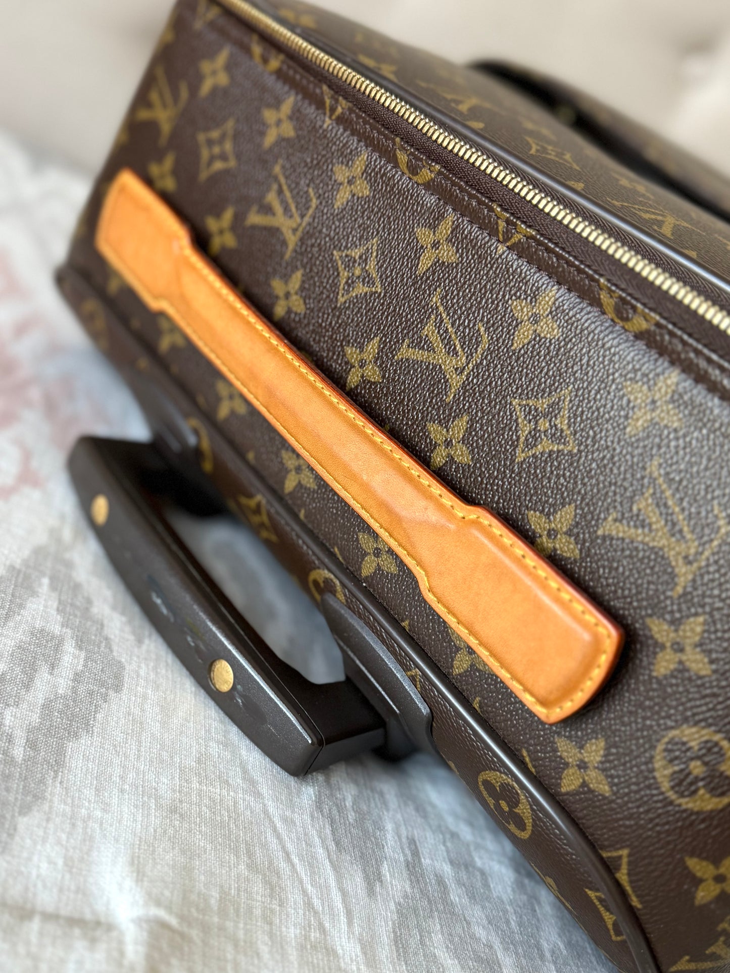 LV Pegase 55 Rolling Luggage