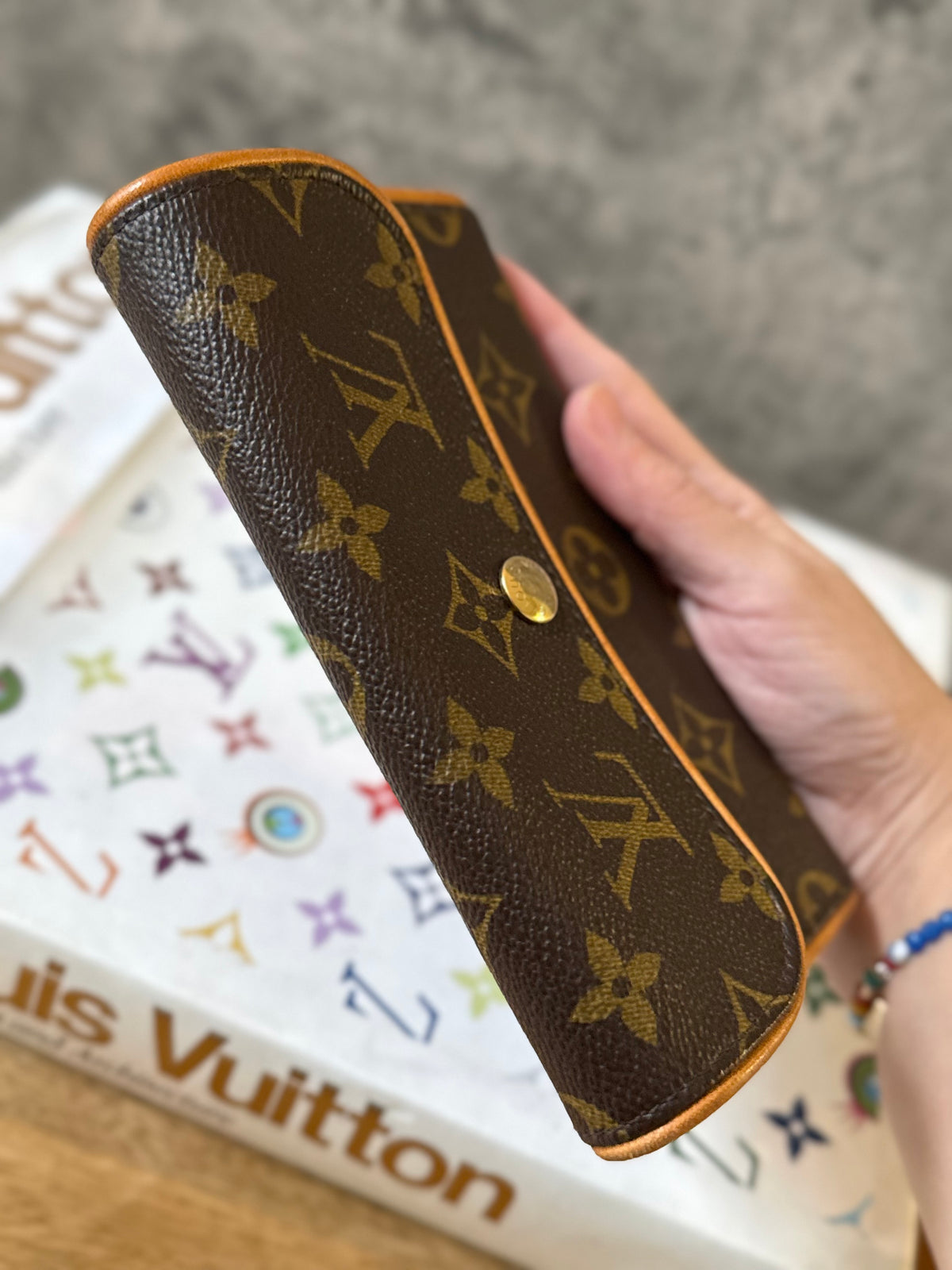 LV Pochette Florentine