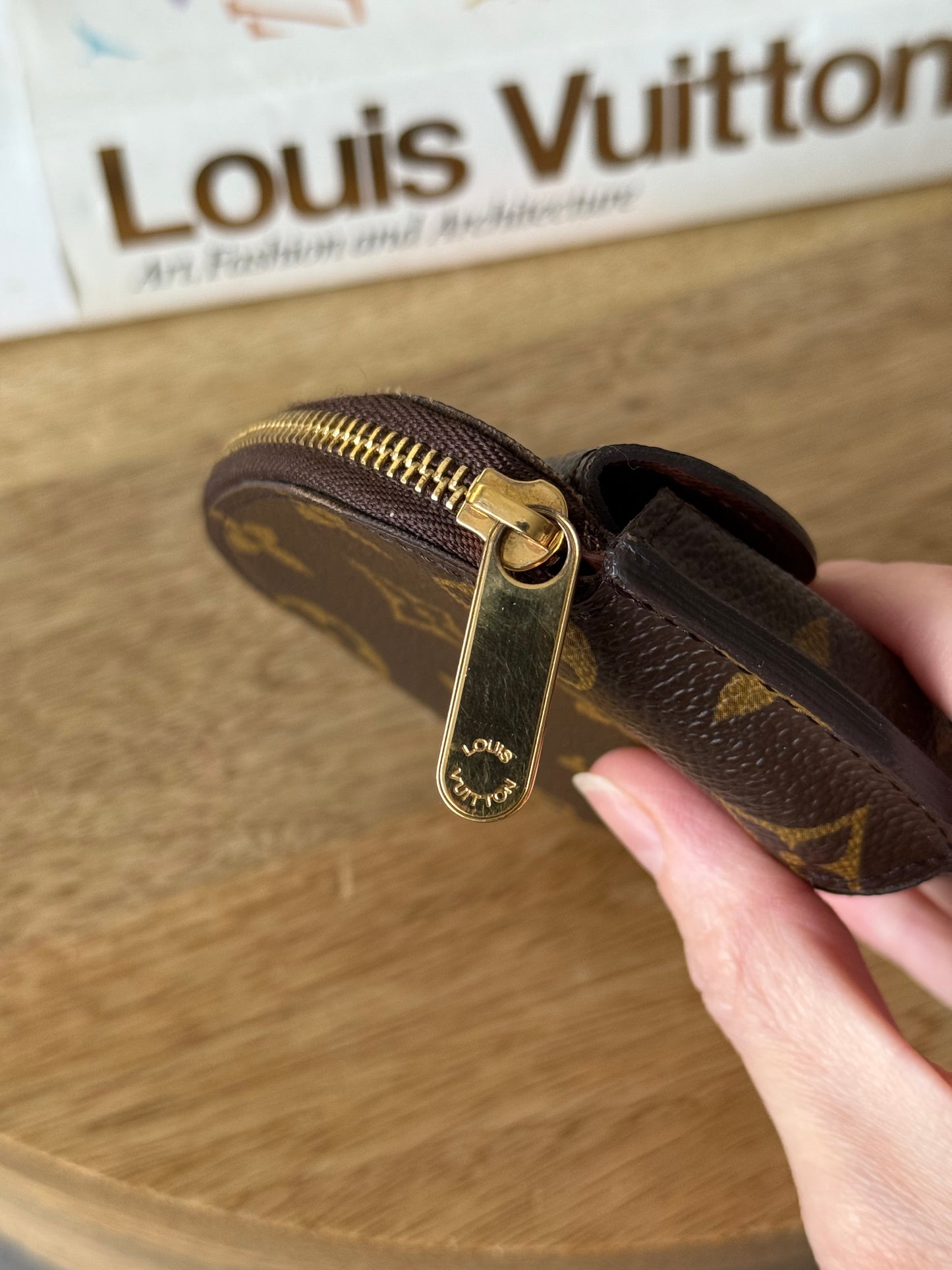 LV Schilling Pouch