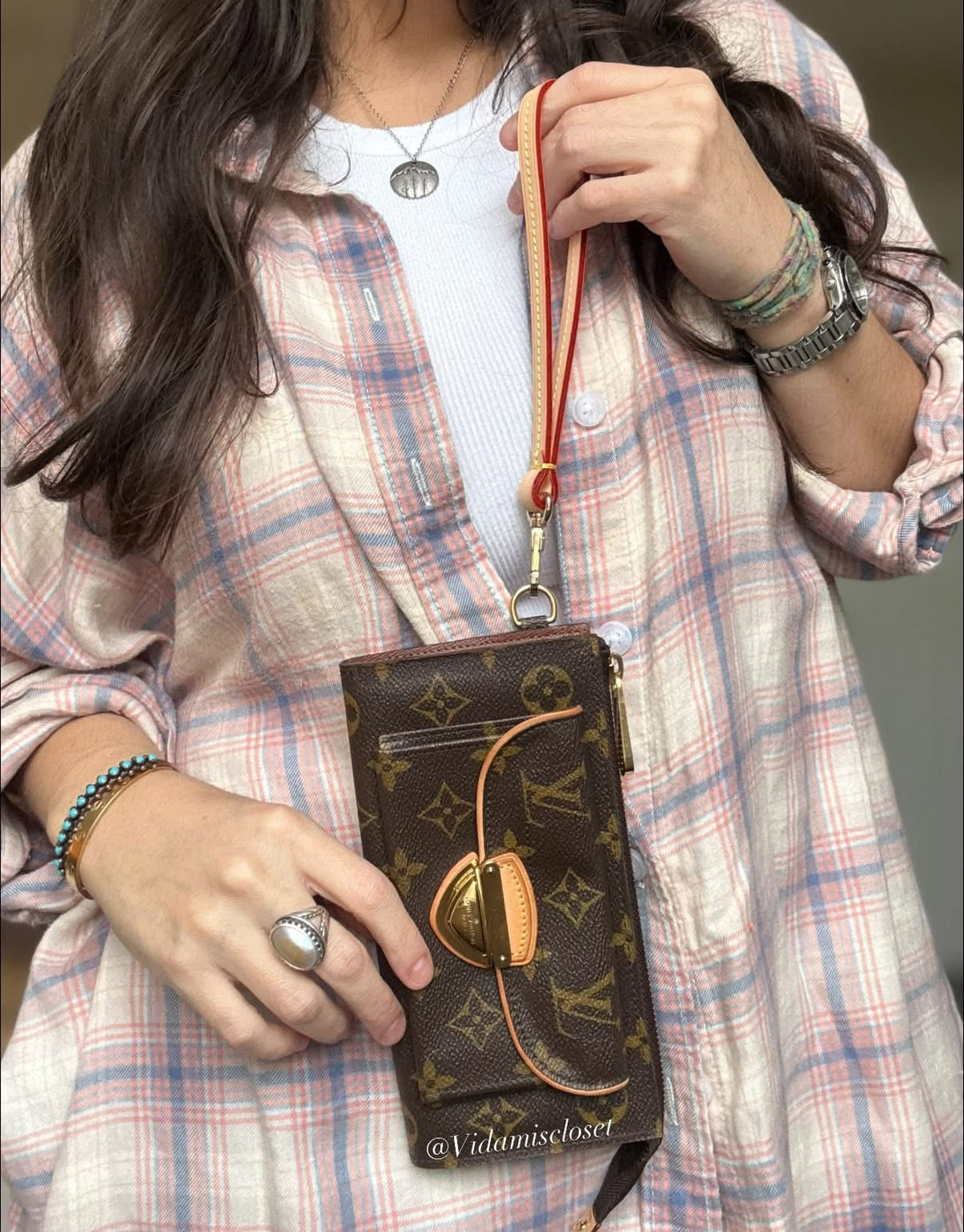 LV Astrid Wallet Clutch