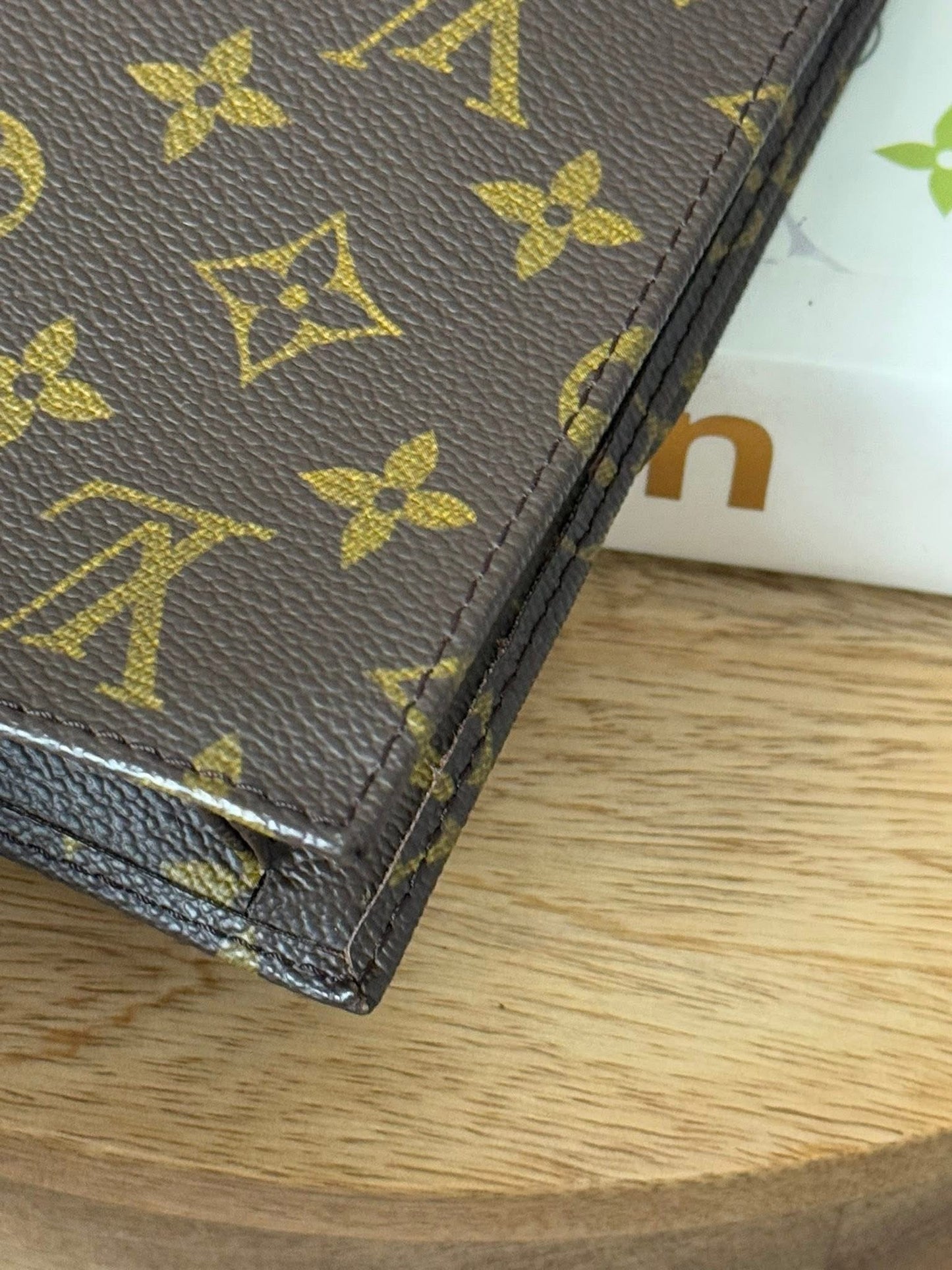 LV Rabat 23 Clutch