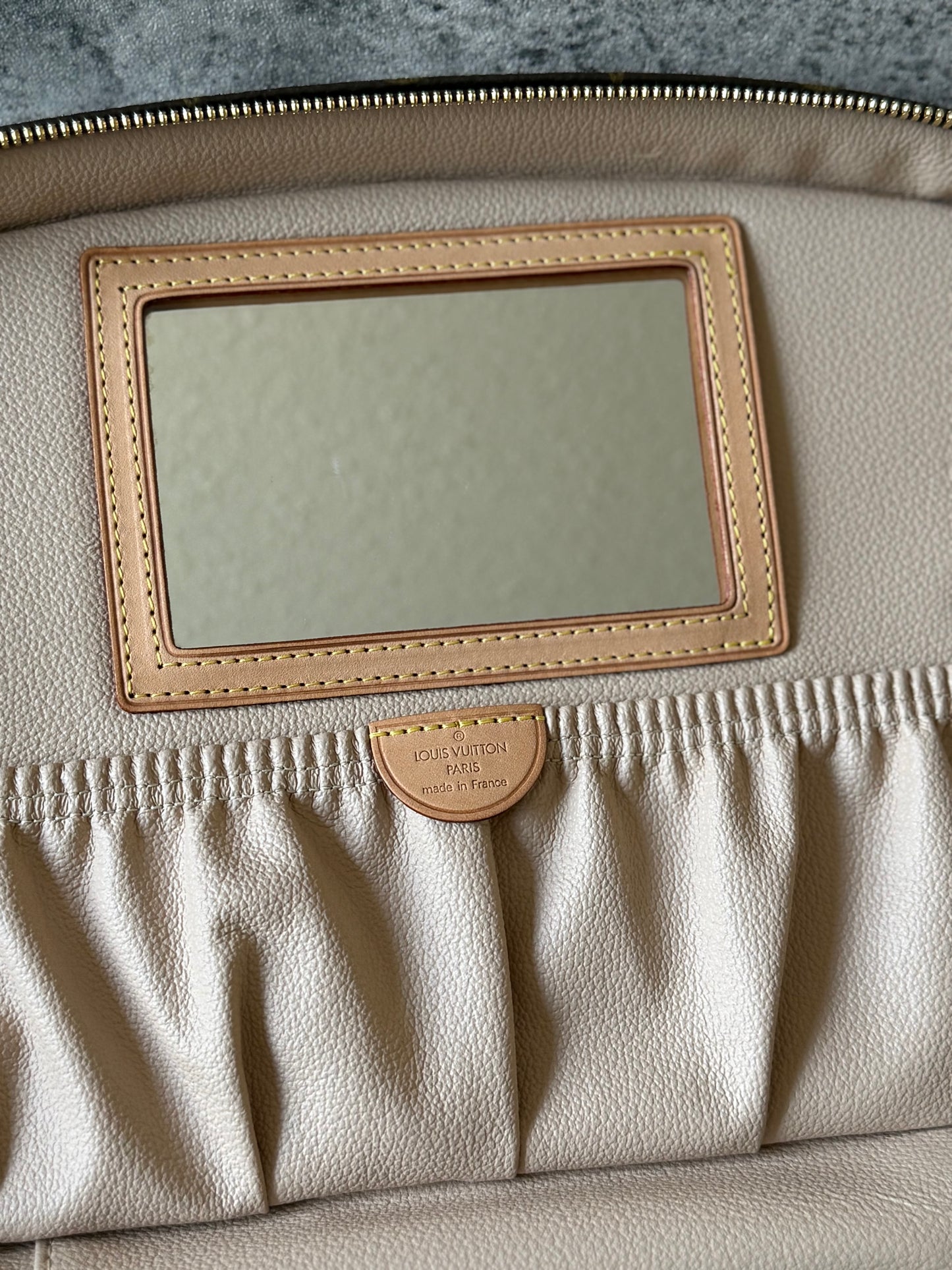 LV Nice Vanity Train Case