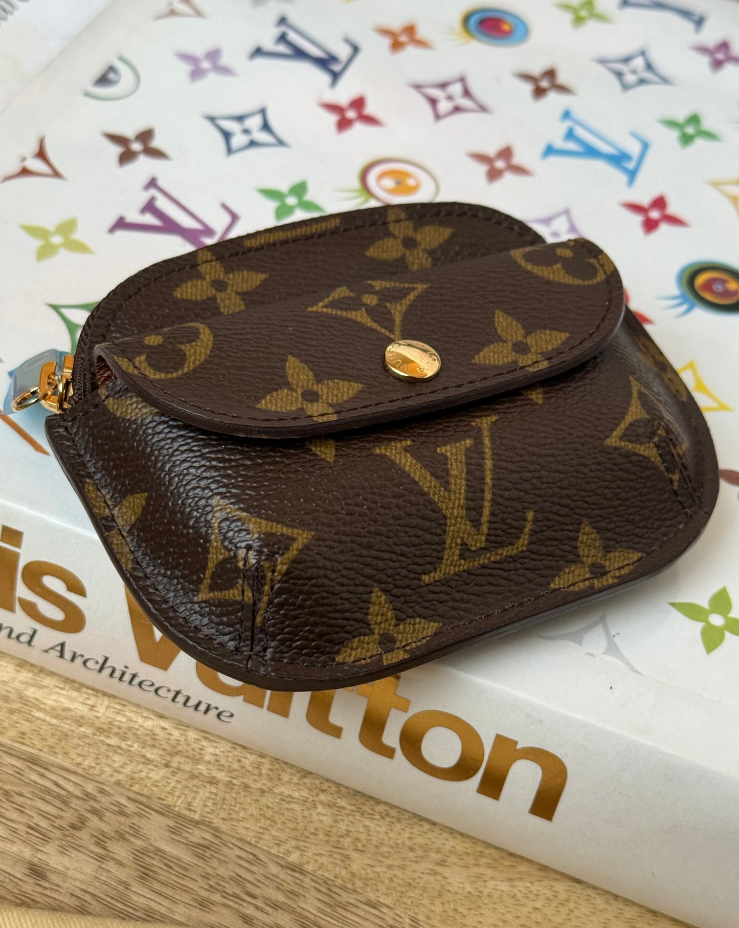 LV Schilling Coin Pouch
