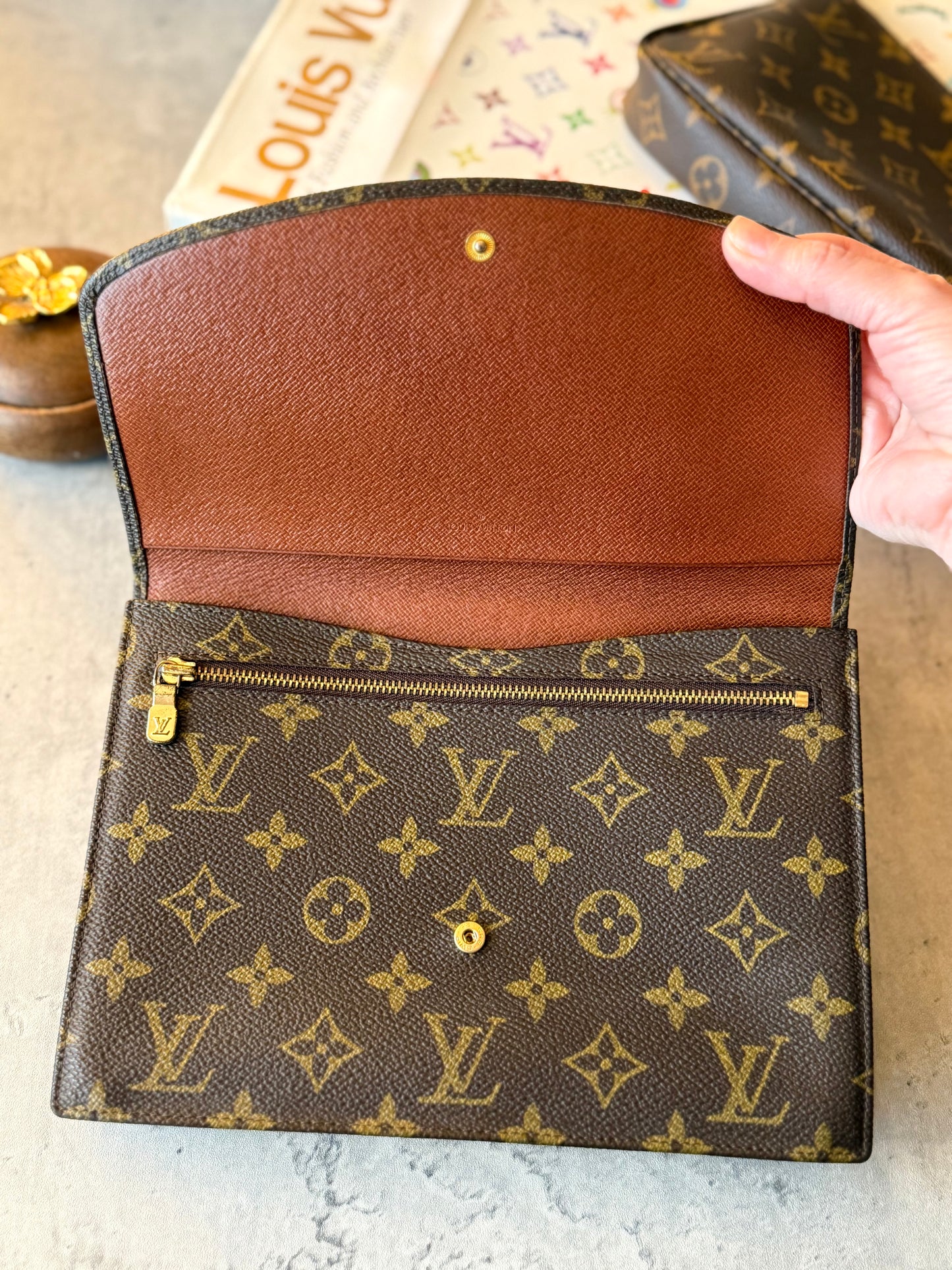 LV Rabat 23 Clutch