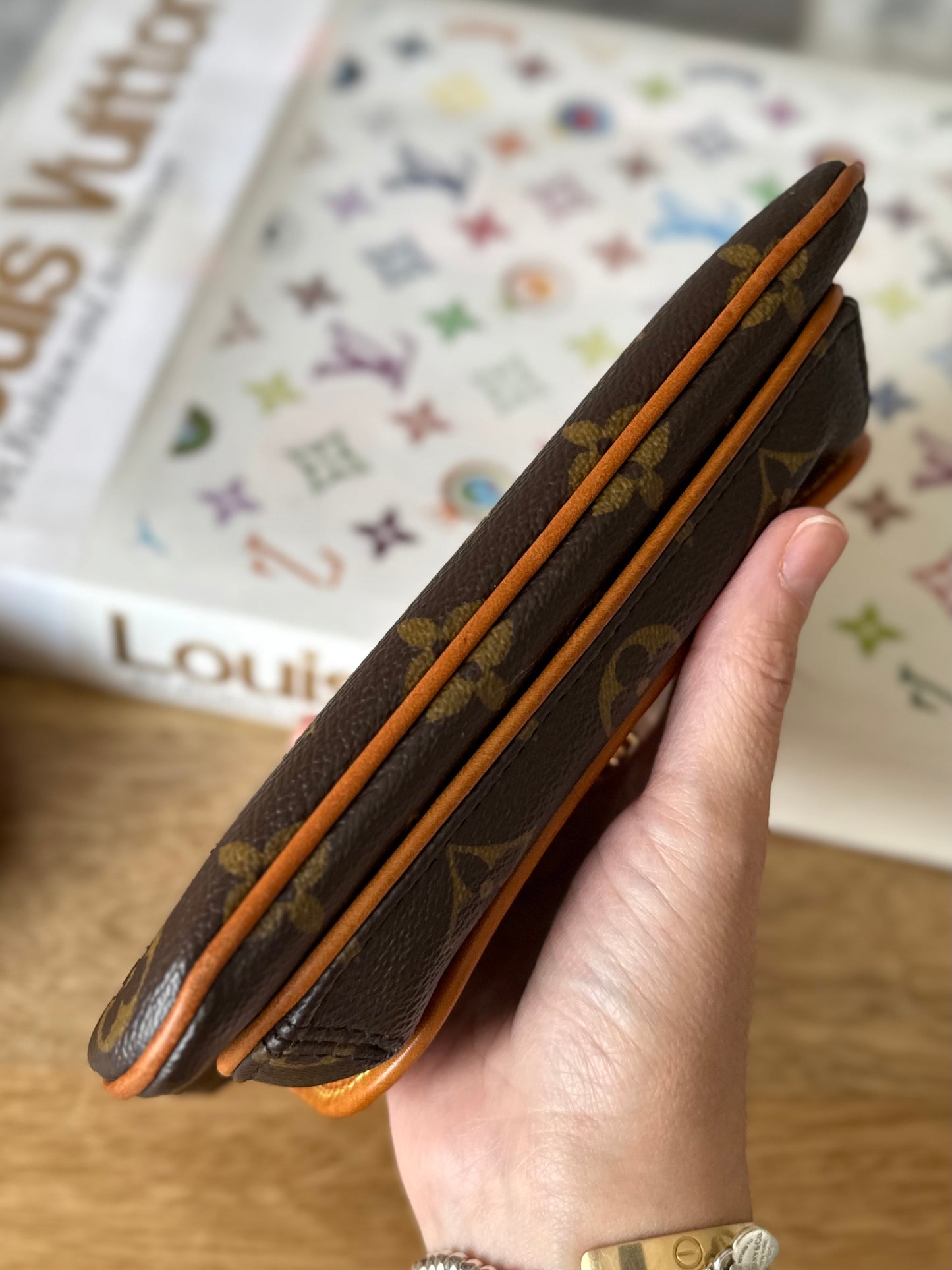 LV Tikal Pochette