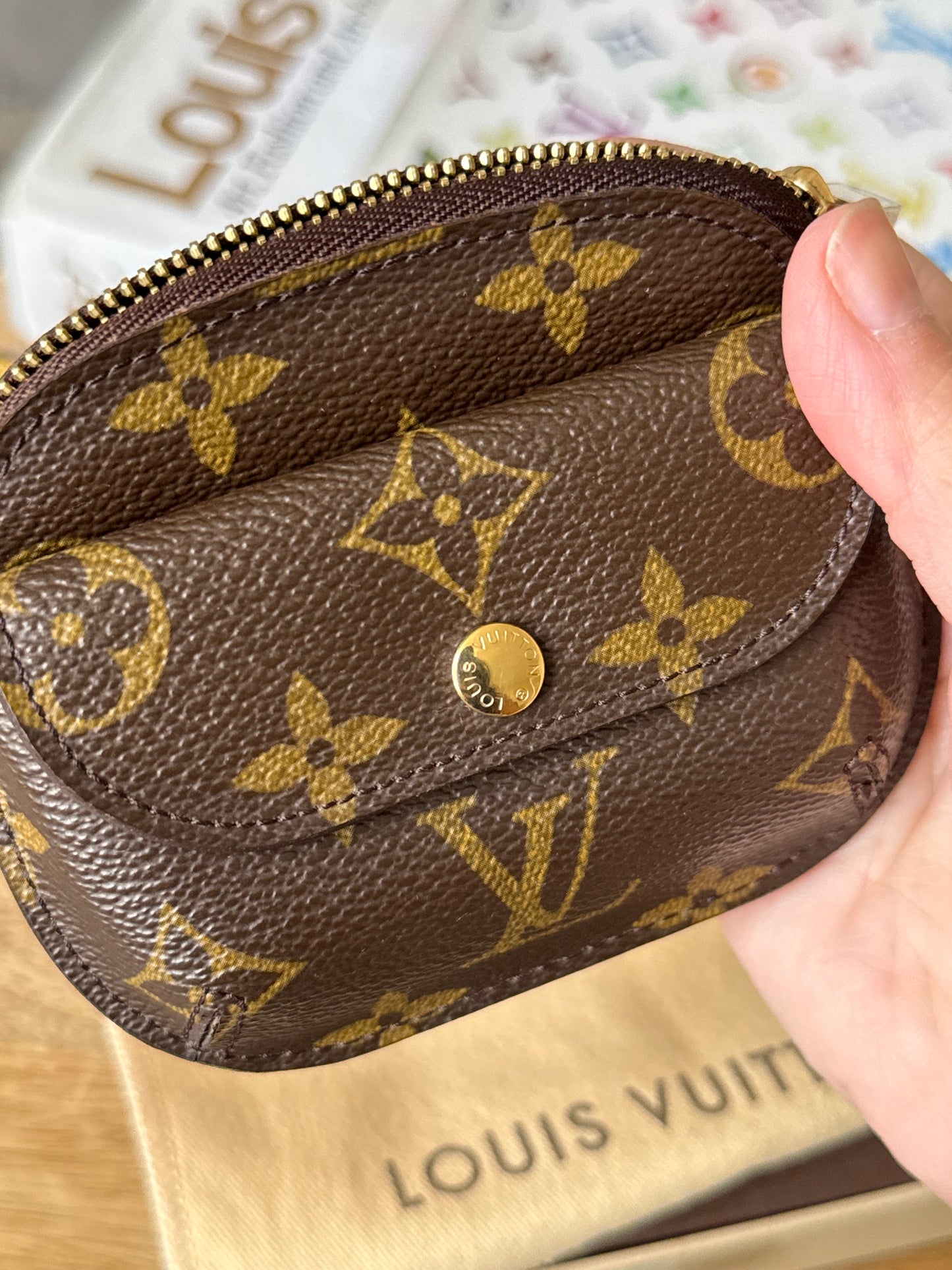 LV Schilling Coin Pouch