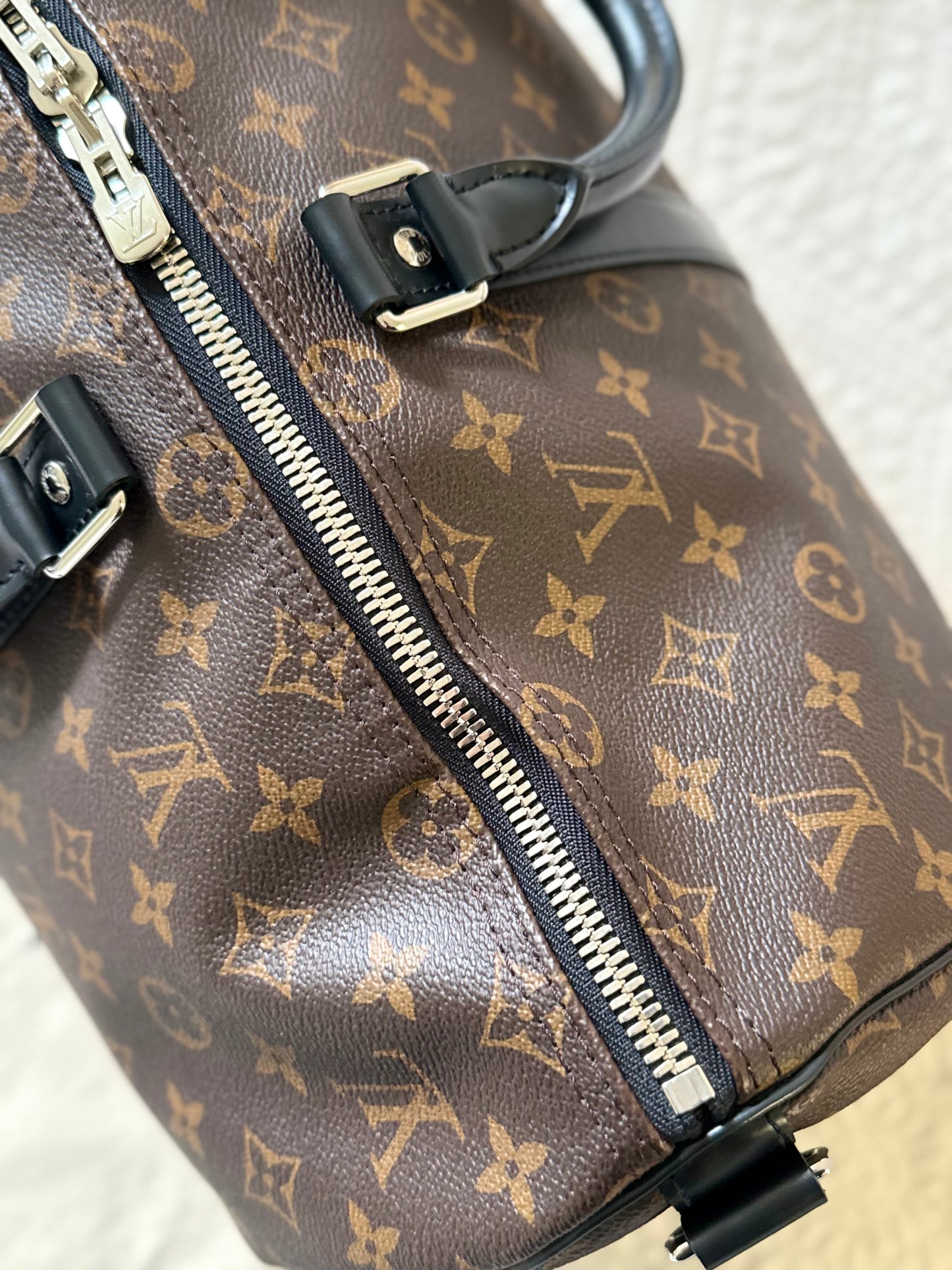 LV Keepall B 45 Macassar