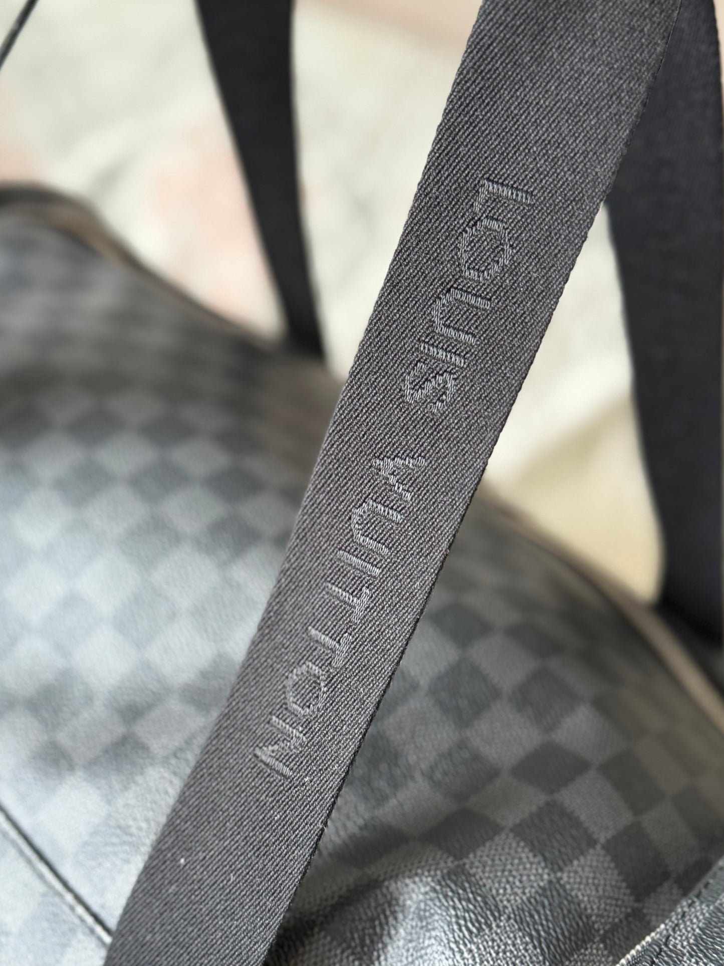 Neo Eole 55 Graphite Rolling bag