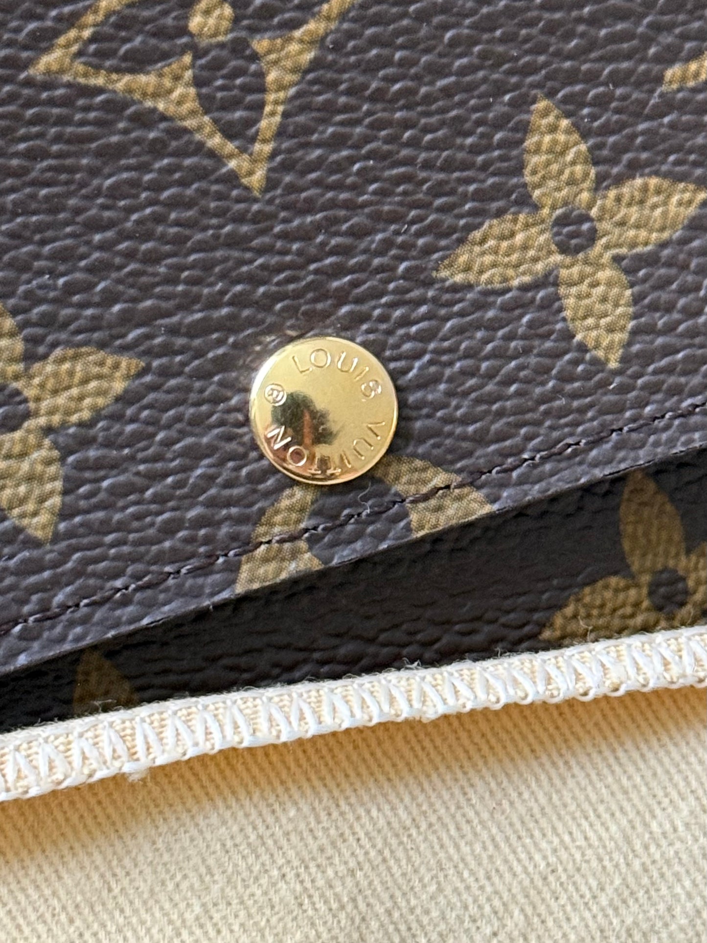 LV Sarah Wallet Fleuri