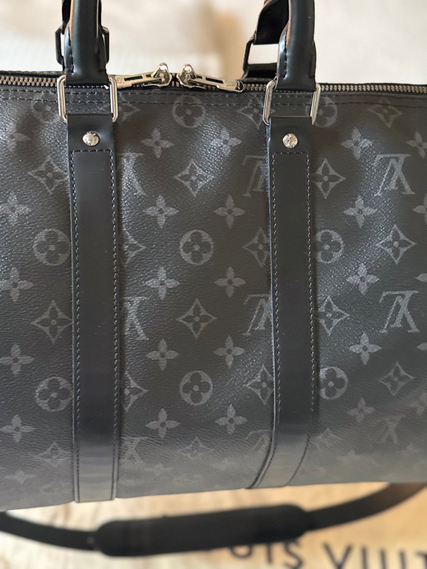 LV Keepall Bandouliere 45 Eclipse