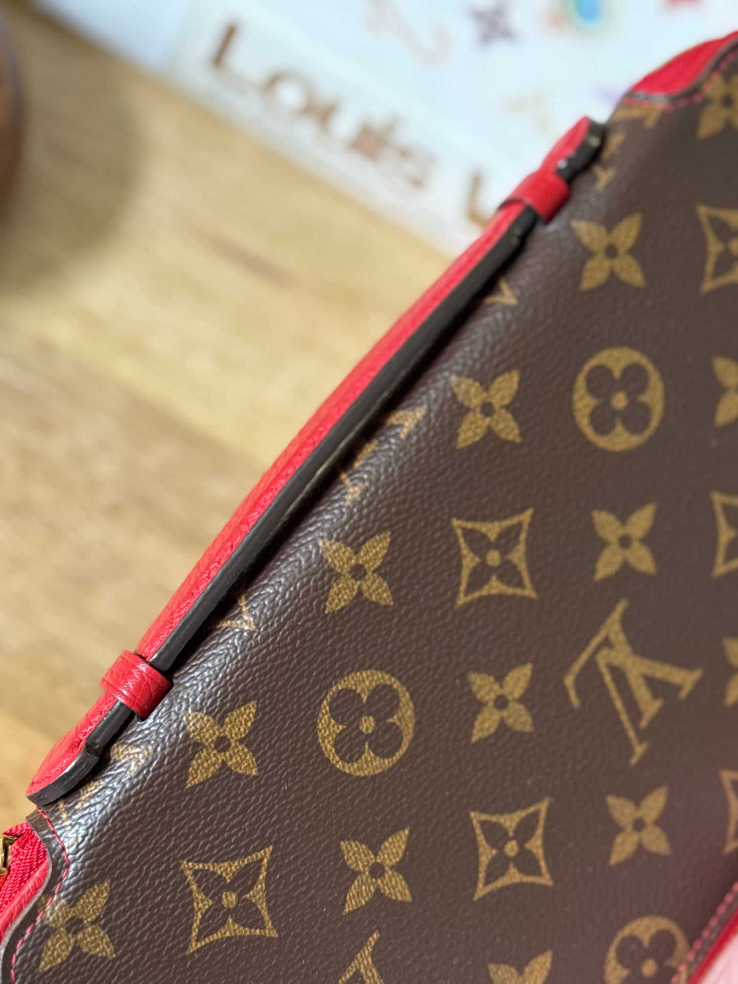 LV Daily Organizer Cerise wallet