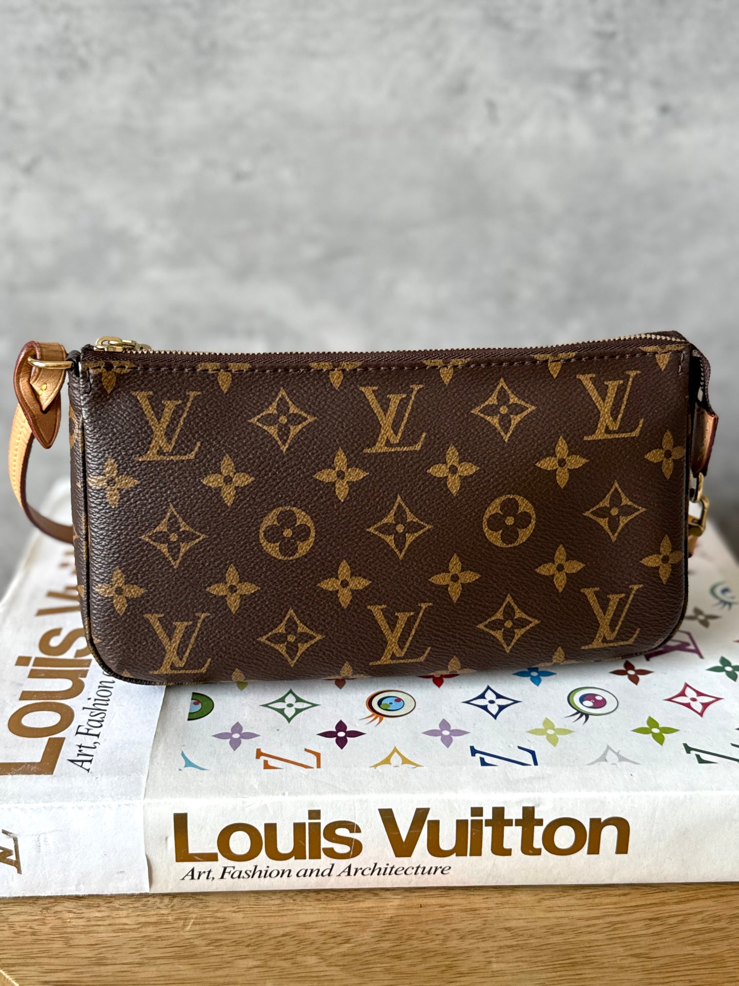 LV Pochette Accesoires NM