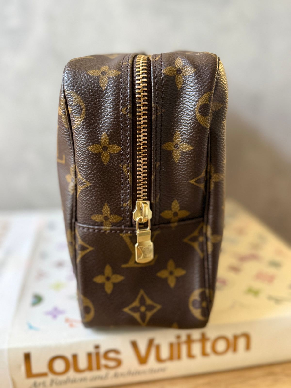 LV Trousse 28 Monogram