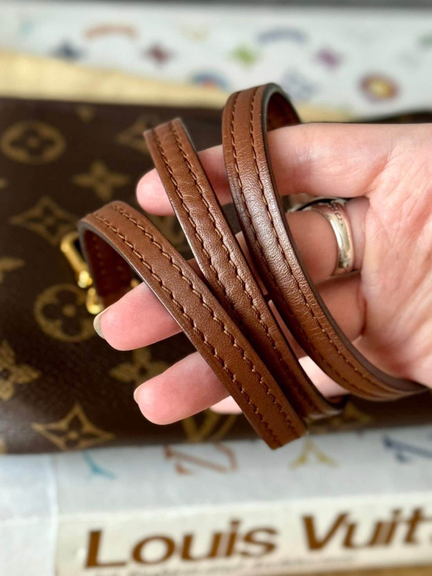 LV Pallas Noir Clutch