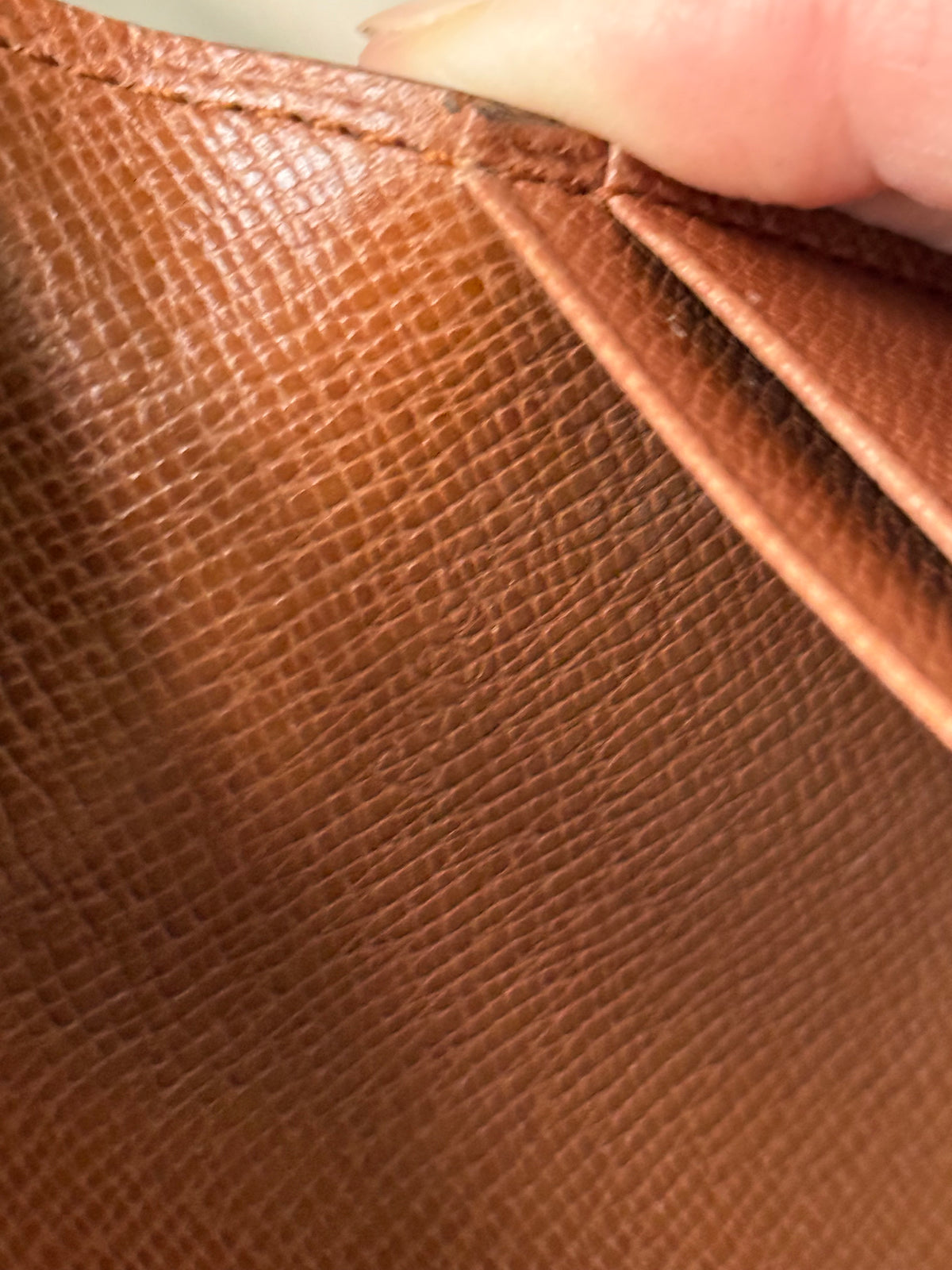 LV Bifold Wallet/Planner