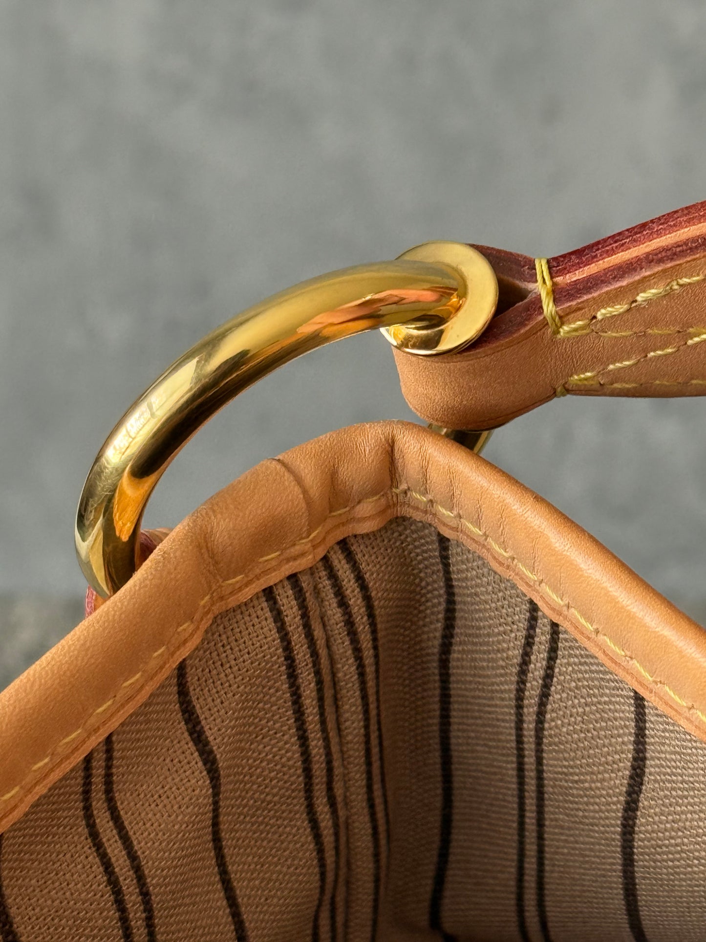 LV Delightful MM Beige